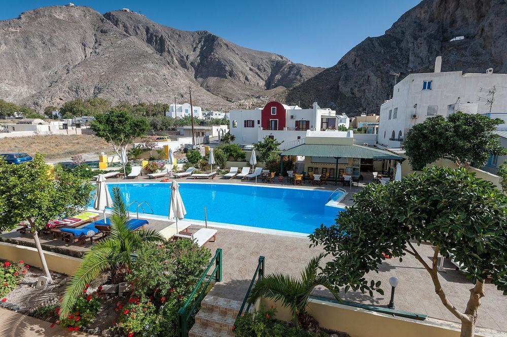 هتل Anezina Villas Perissa