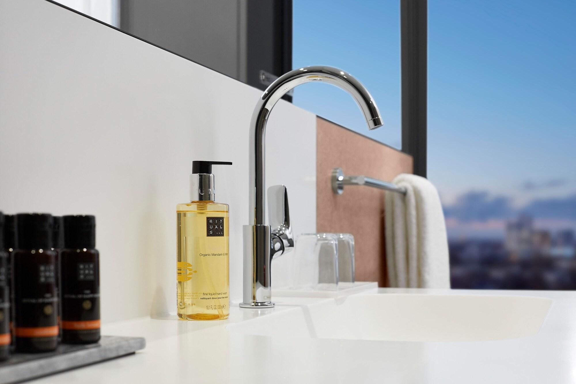 هتل Hyperion Hotel München مونیخ