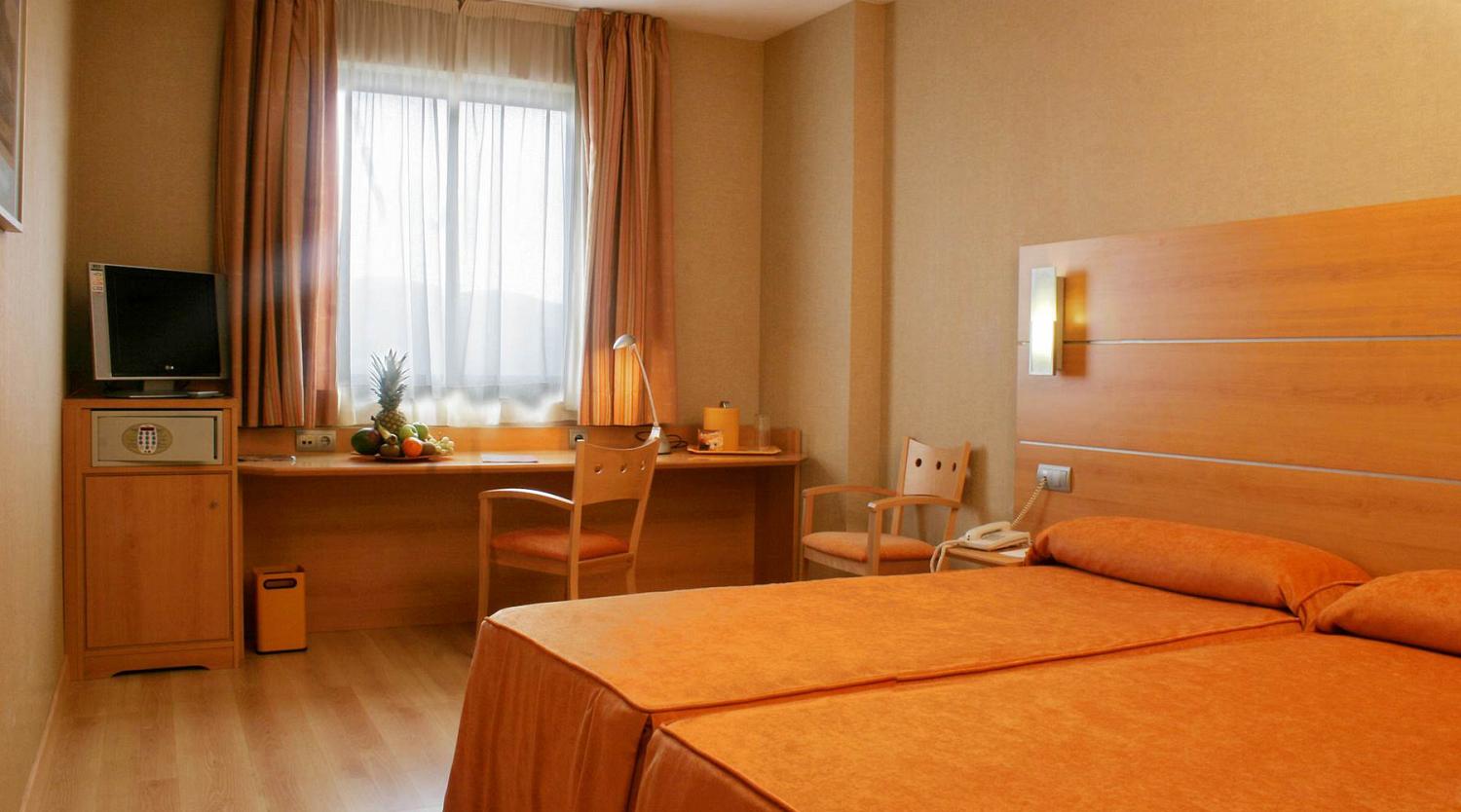 هتل Posadas de España Malaga مالاگا