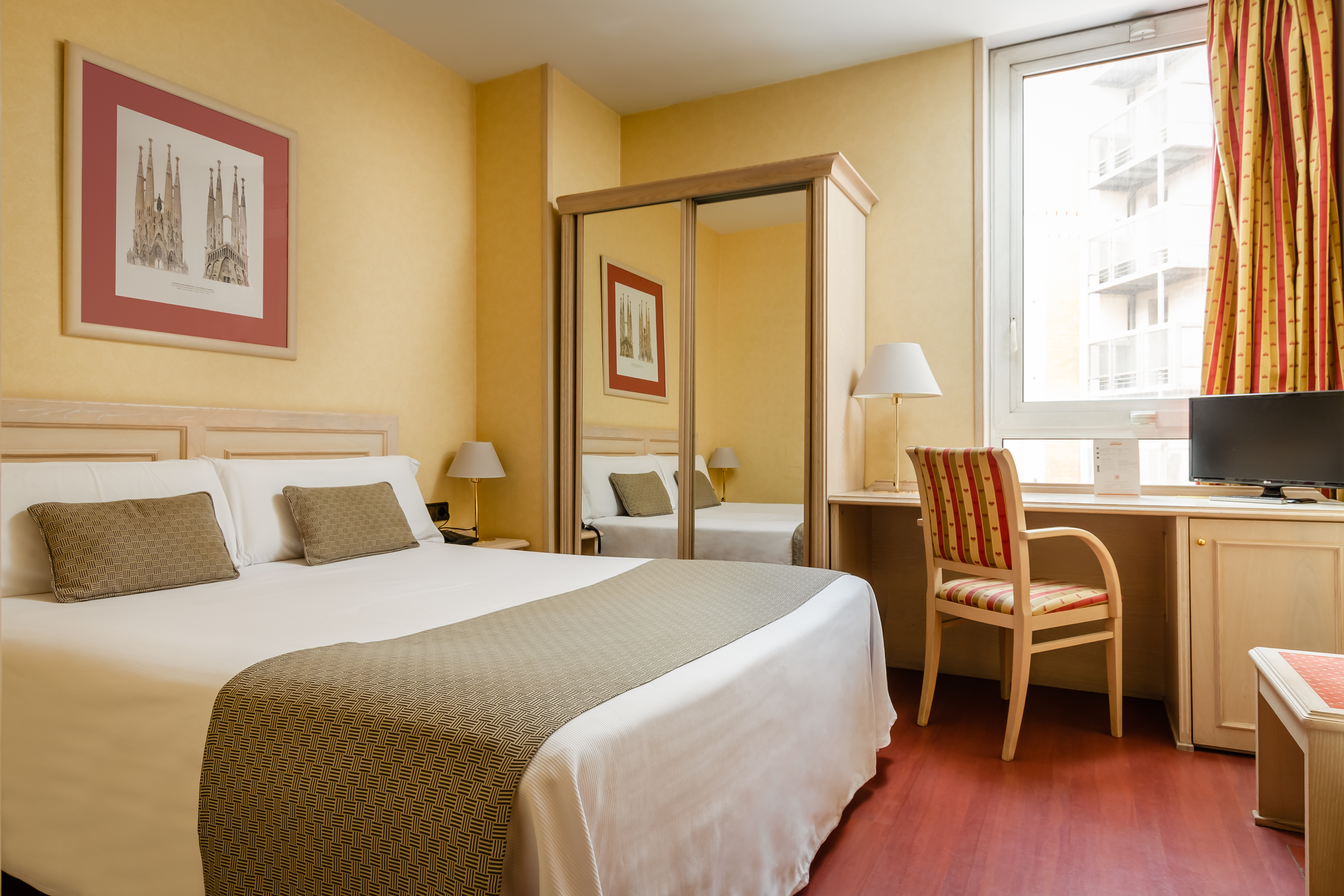 هتل Sunotel Aston بارسلونا