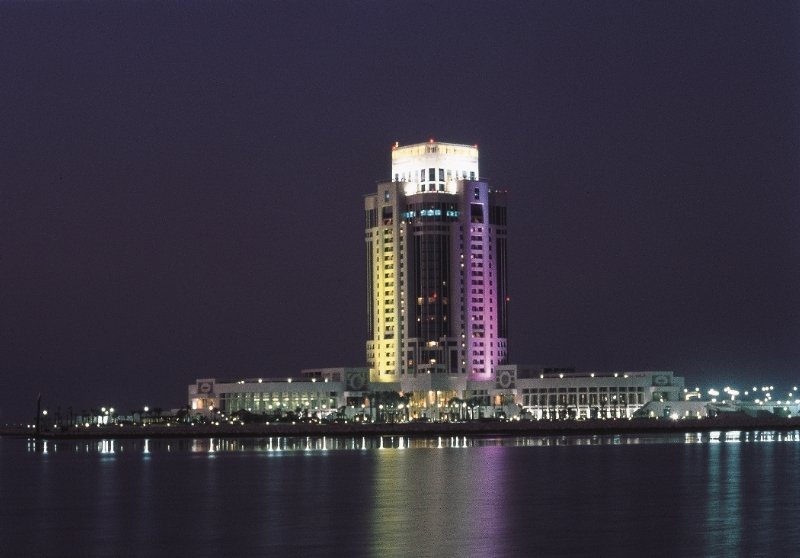هتل The Ritz-Carlton Doha دوحه