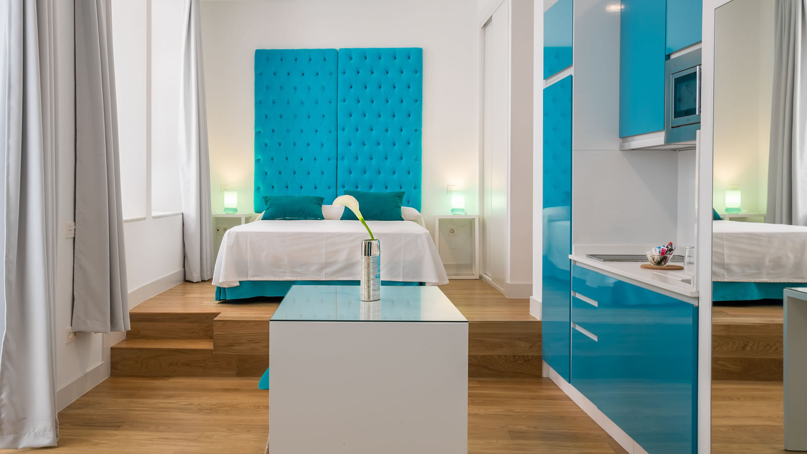 هتل Apartamentos Picasso Suites Málaga مالاگا