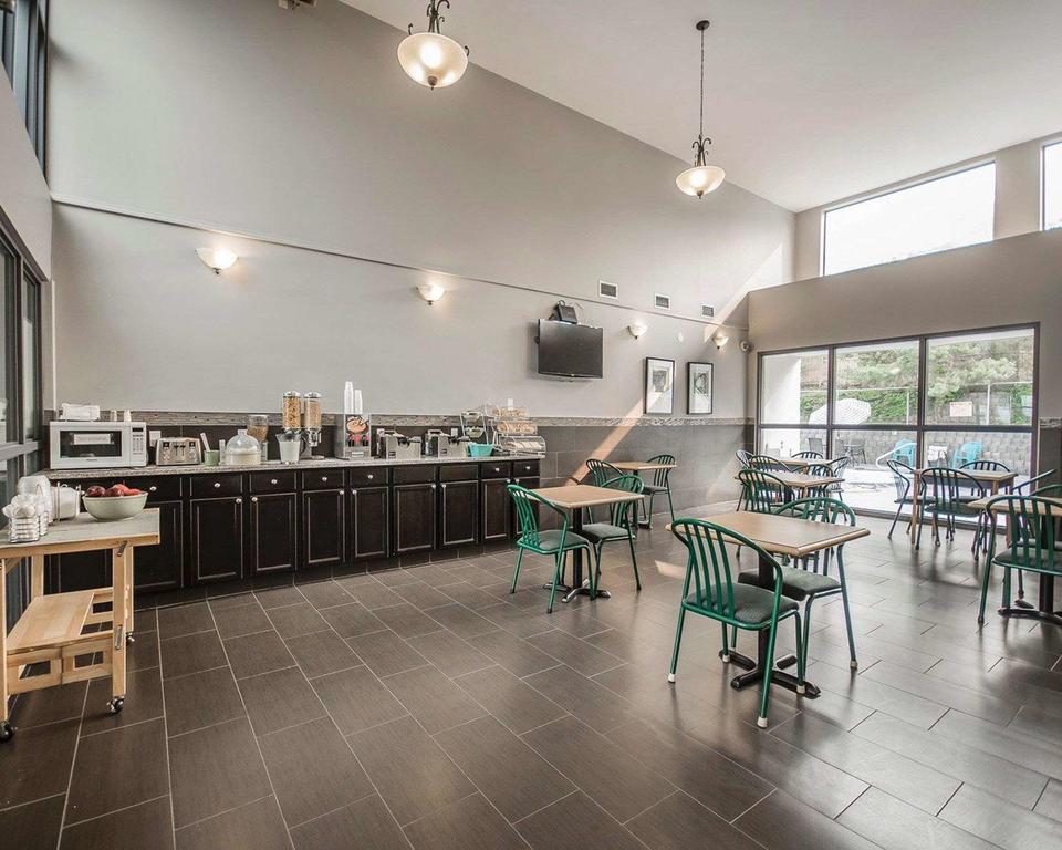 هتل Quality Inn Kamloops Kamloops