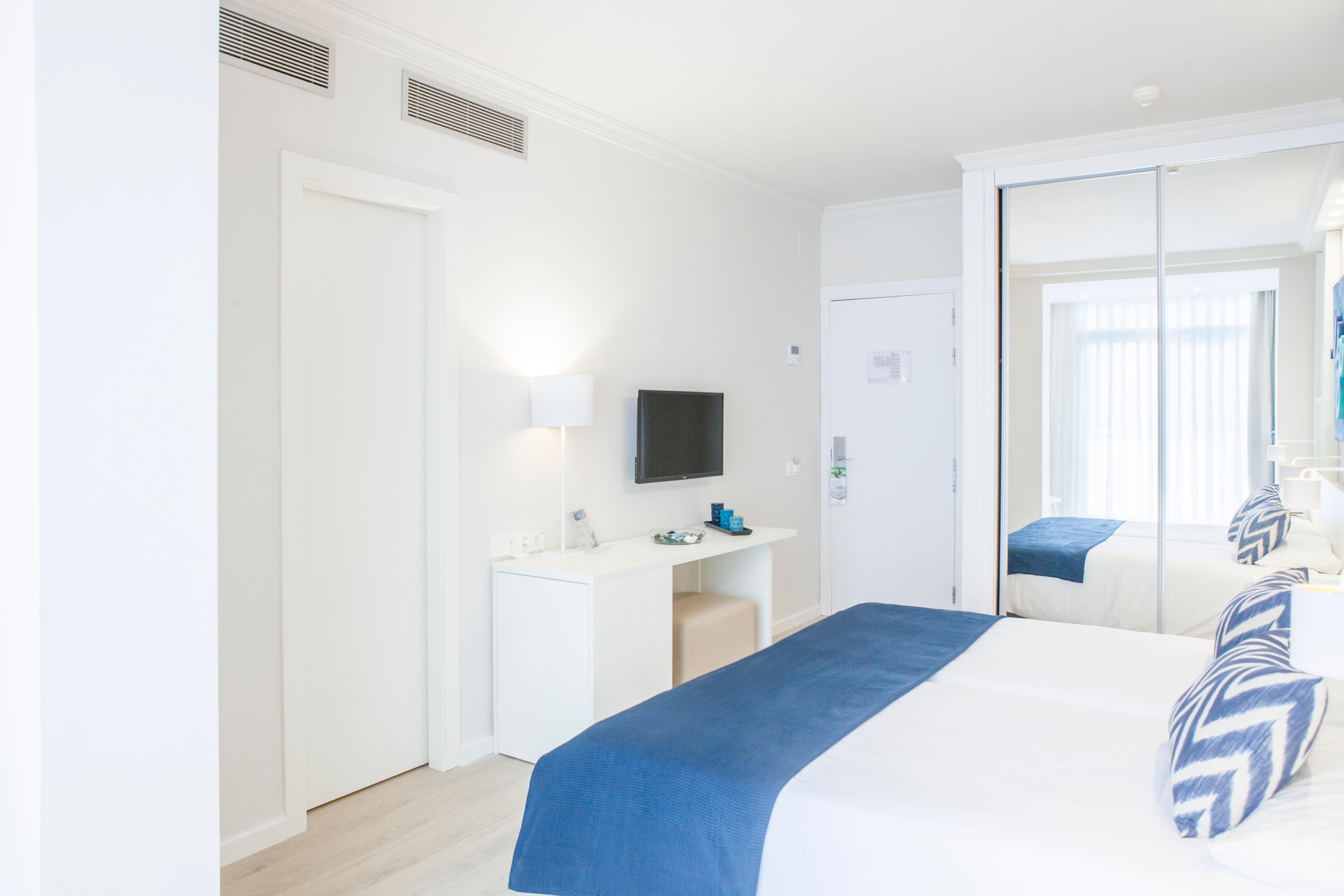 هتل Hotel Ibersol Antemare Sitges