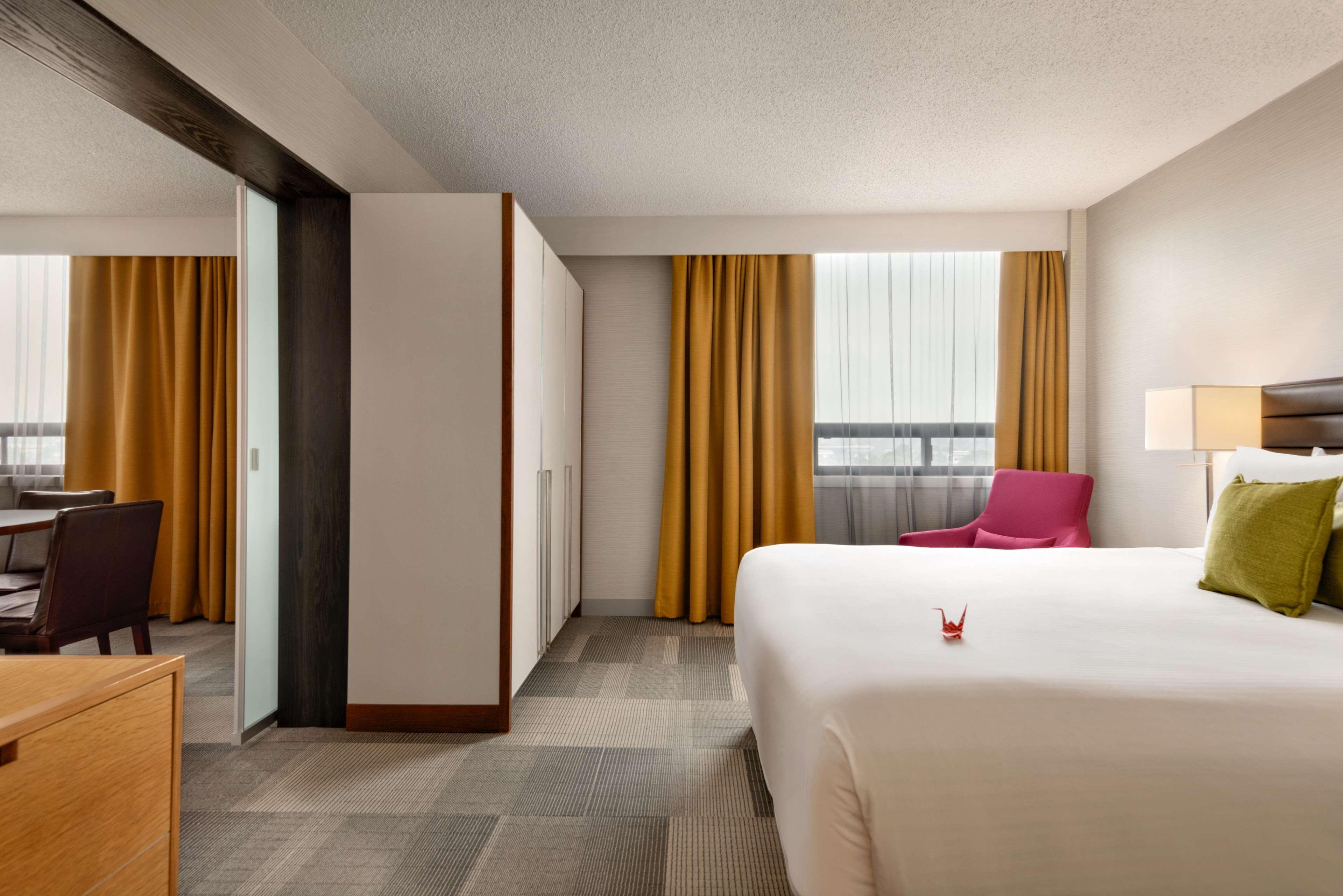 هتل Coast Prince George Hotel by APA Prince George