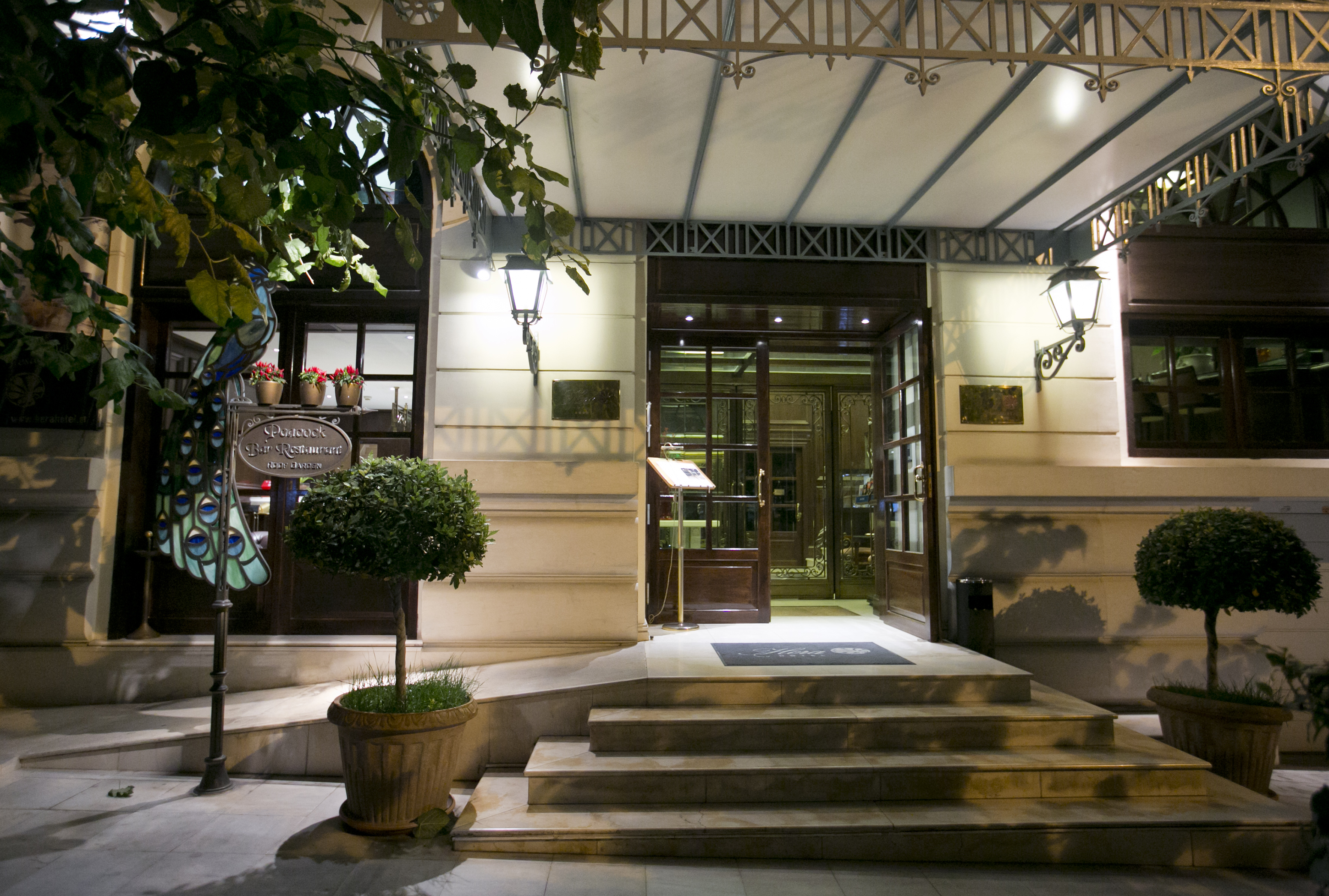 Alibaba https://cdn.alibaba.ir/ostorage/hotel/images/B6E0EA8A/02761051598D5649494CB3949742261F.JPG