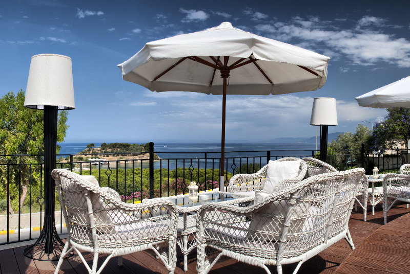 هتل Hotel Carina کوش آداسی