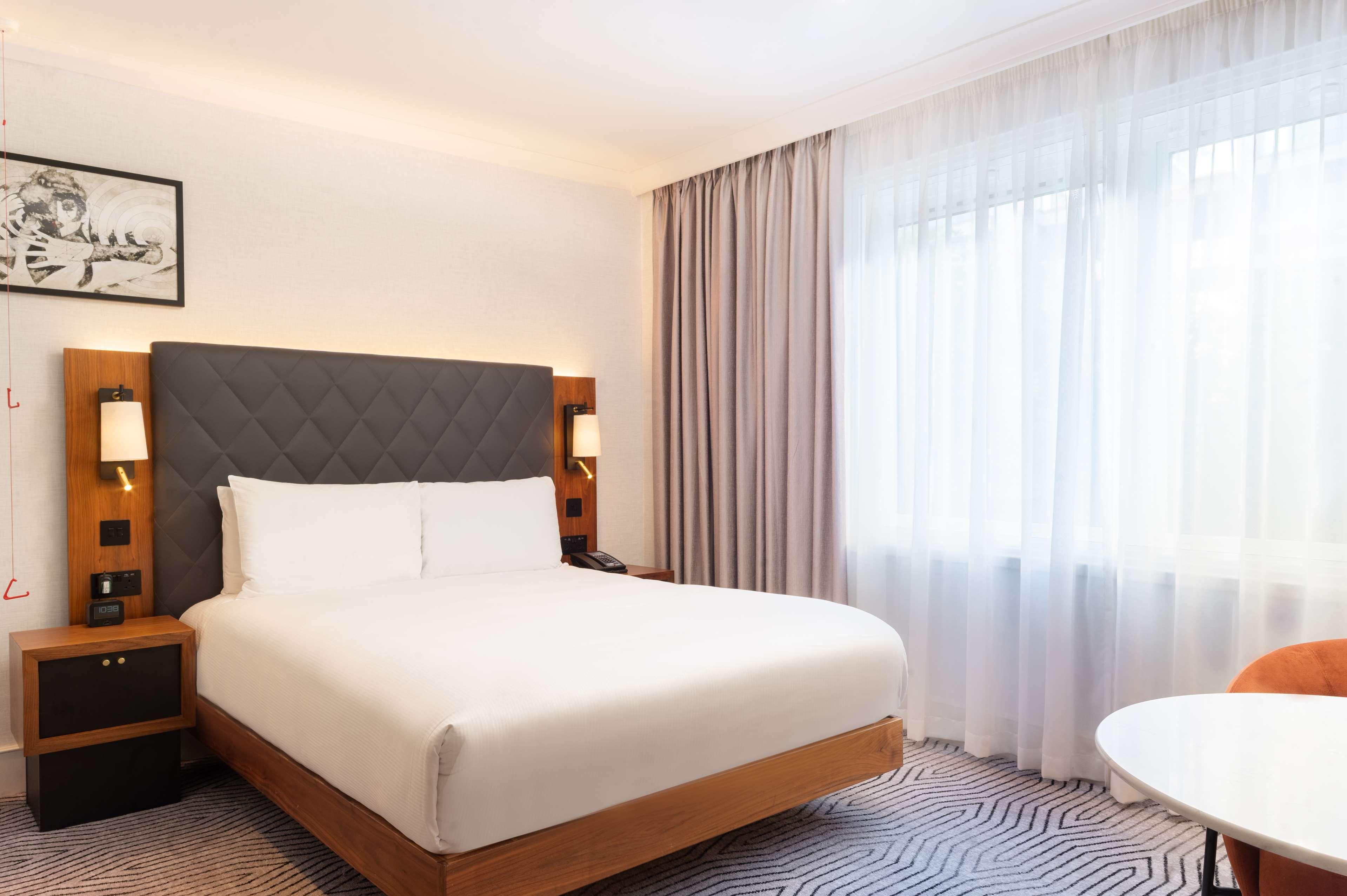 هتل Hilton London Olympia لندن
