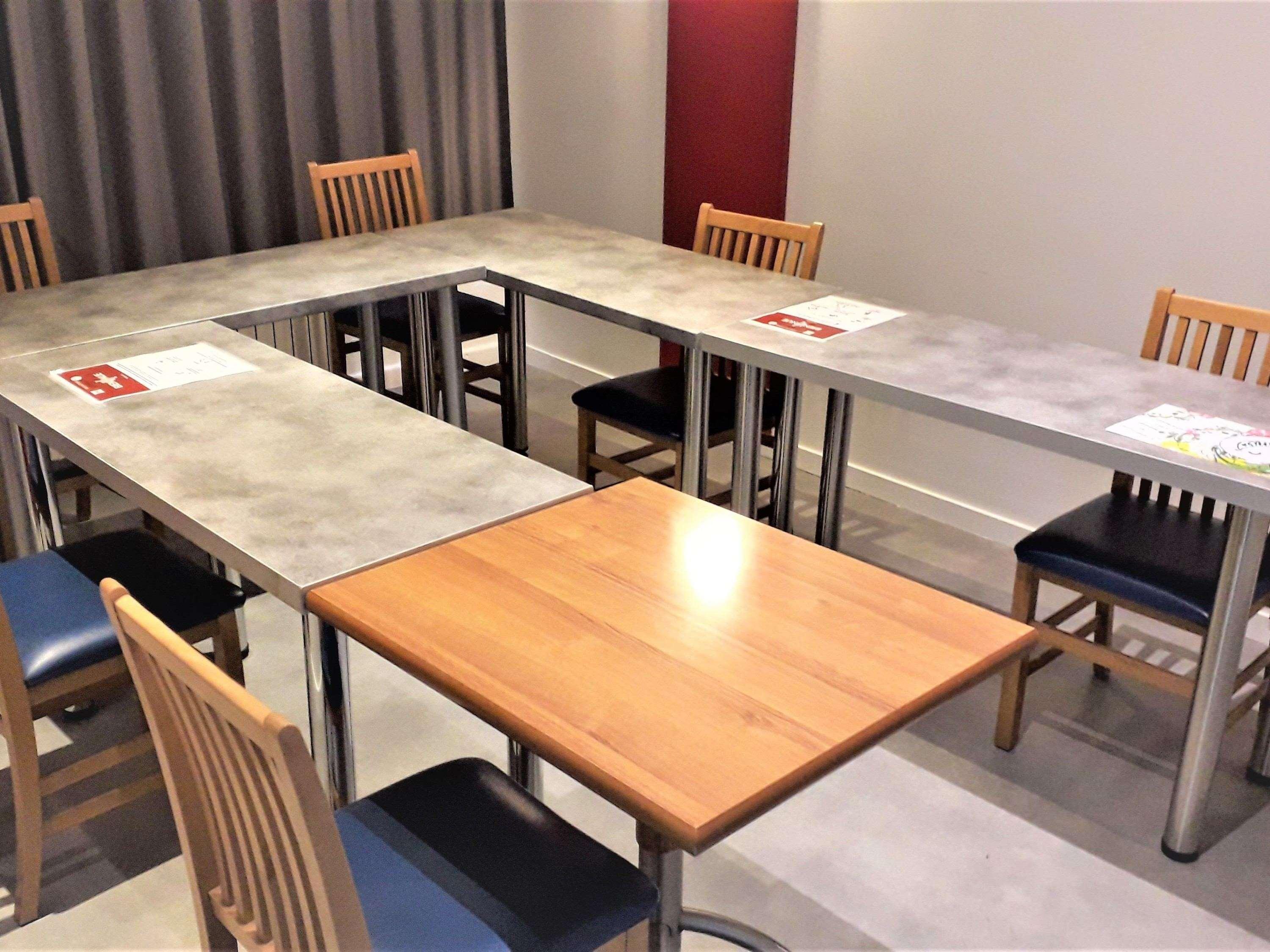 هتل Hôtel ibis Cannes Plage La Bocca کن