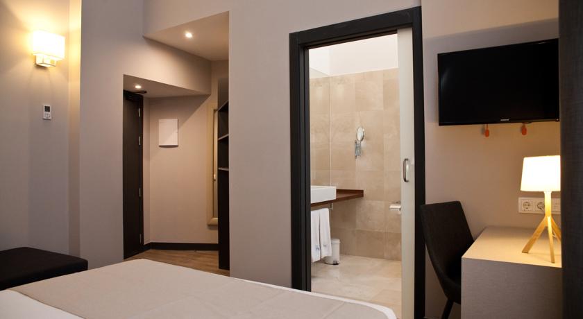 هتل May Ramblas Hotel بارسلونا