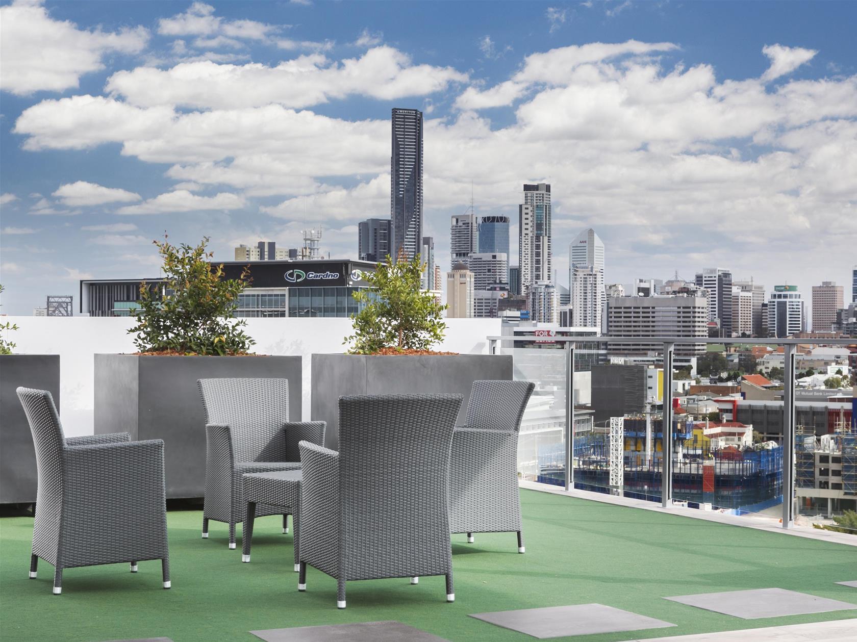 Alibaba https://cdn.alibaba.ir/ostorage/hotel/images/B878B027/4A815DBE7DCBFC839407FA2C00F13256.jpg