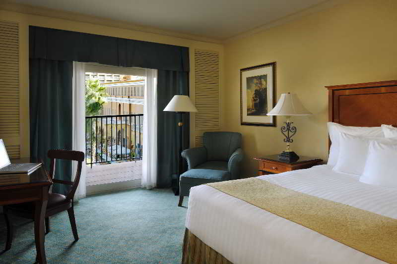 هتل Cairo Marriott Hotel & Omar Khayyam Casino قاهره