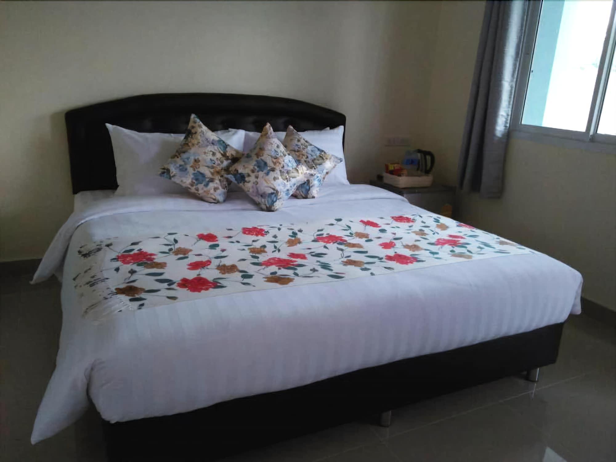 هتل Baan Kalaya Garden Thep Kasattri