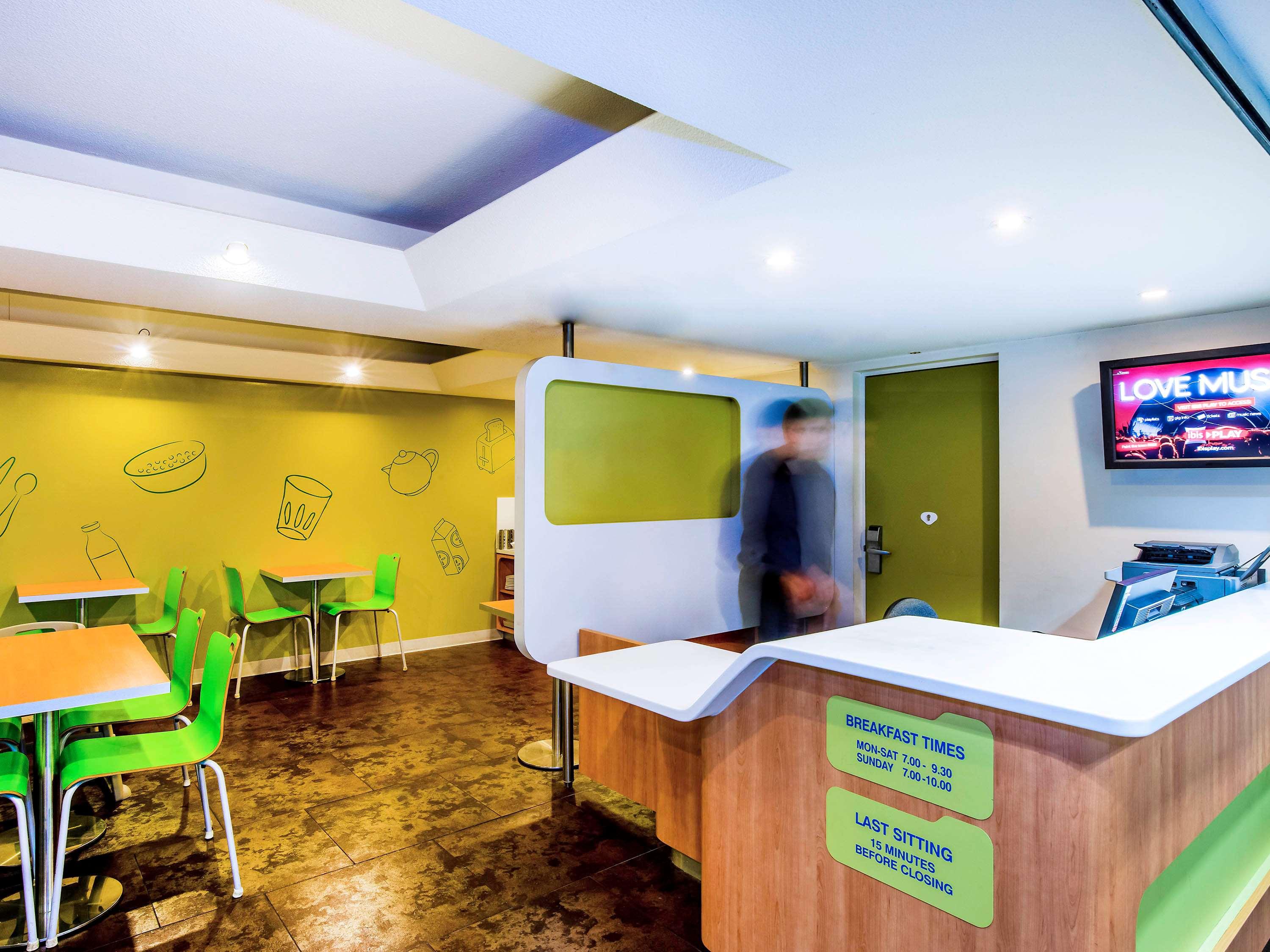 Alibaba https://cdn.alibaba.ir/ostorage/hotel/images/BA11ACC7/FD38A61B71C9AEB622AAFA283A6A8AAC.jpg