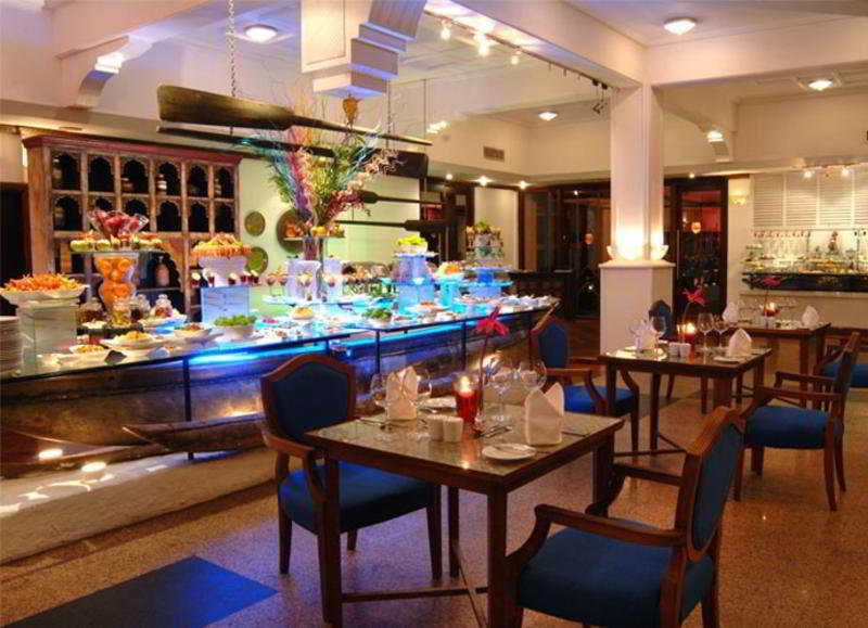 هتل Royal Palms Beach Hotel Kalutara