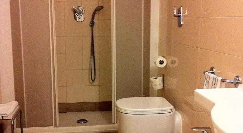 هتل Hotel Cristallo میلان