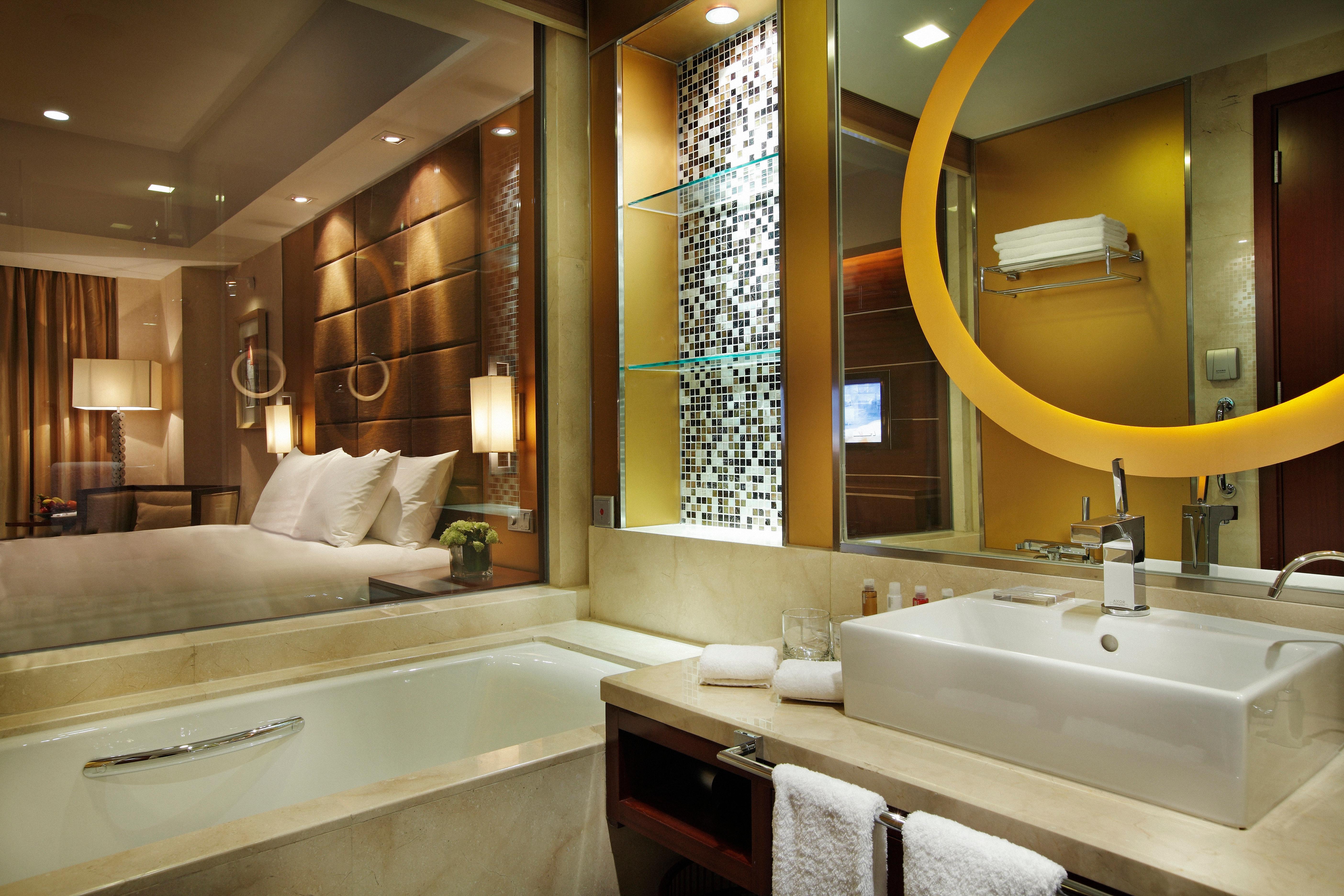 هتل Crowne Plaza Yantai Sea View Yantai