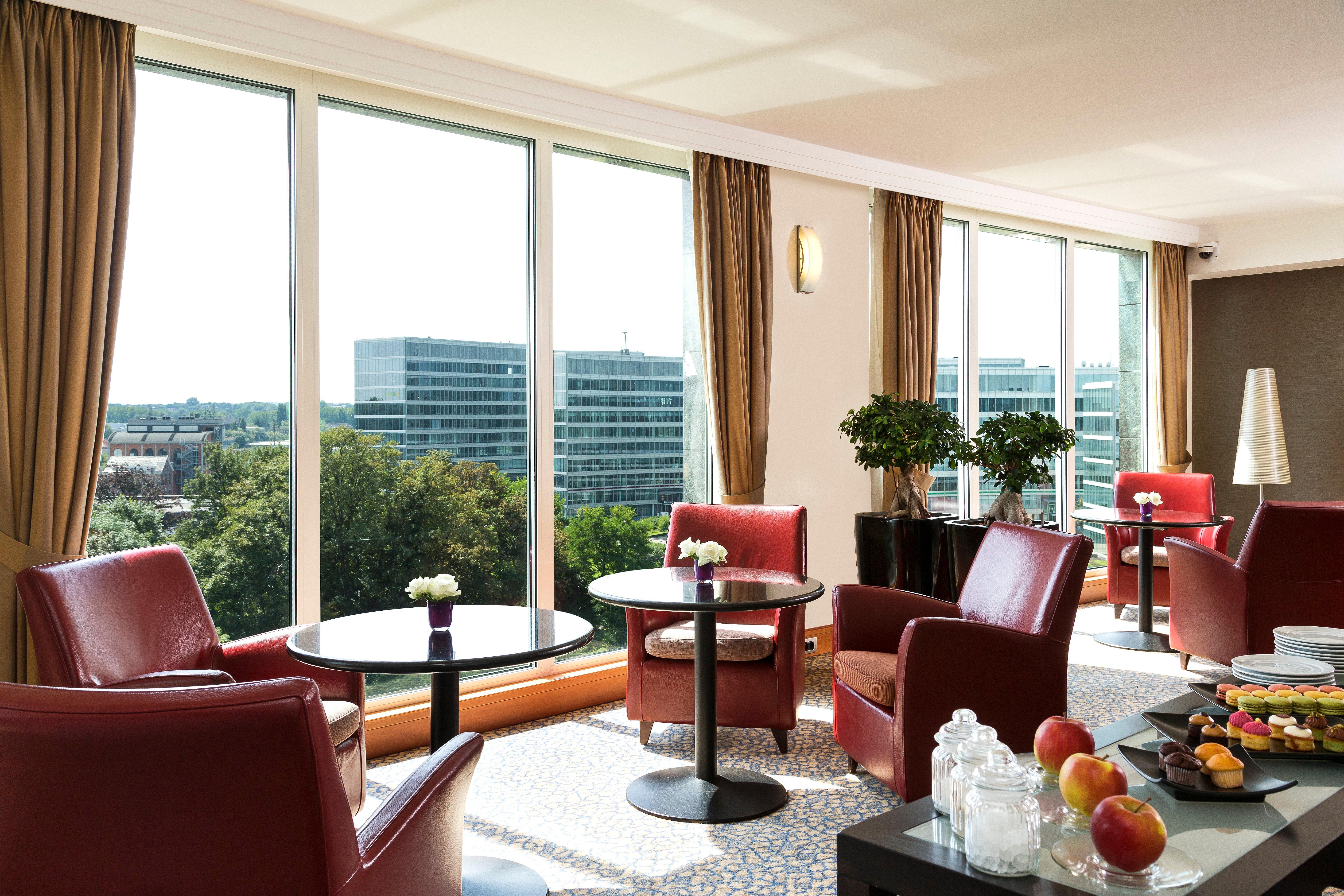 Alibaba https://cdn.alibaba.ir/ostorage/hotel/images/BC7A19E9/6EDE0372F5238D14A5D1AEC2A3F71F47.jpg