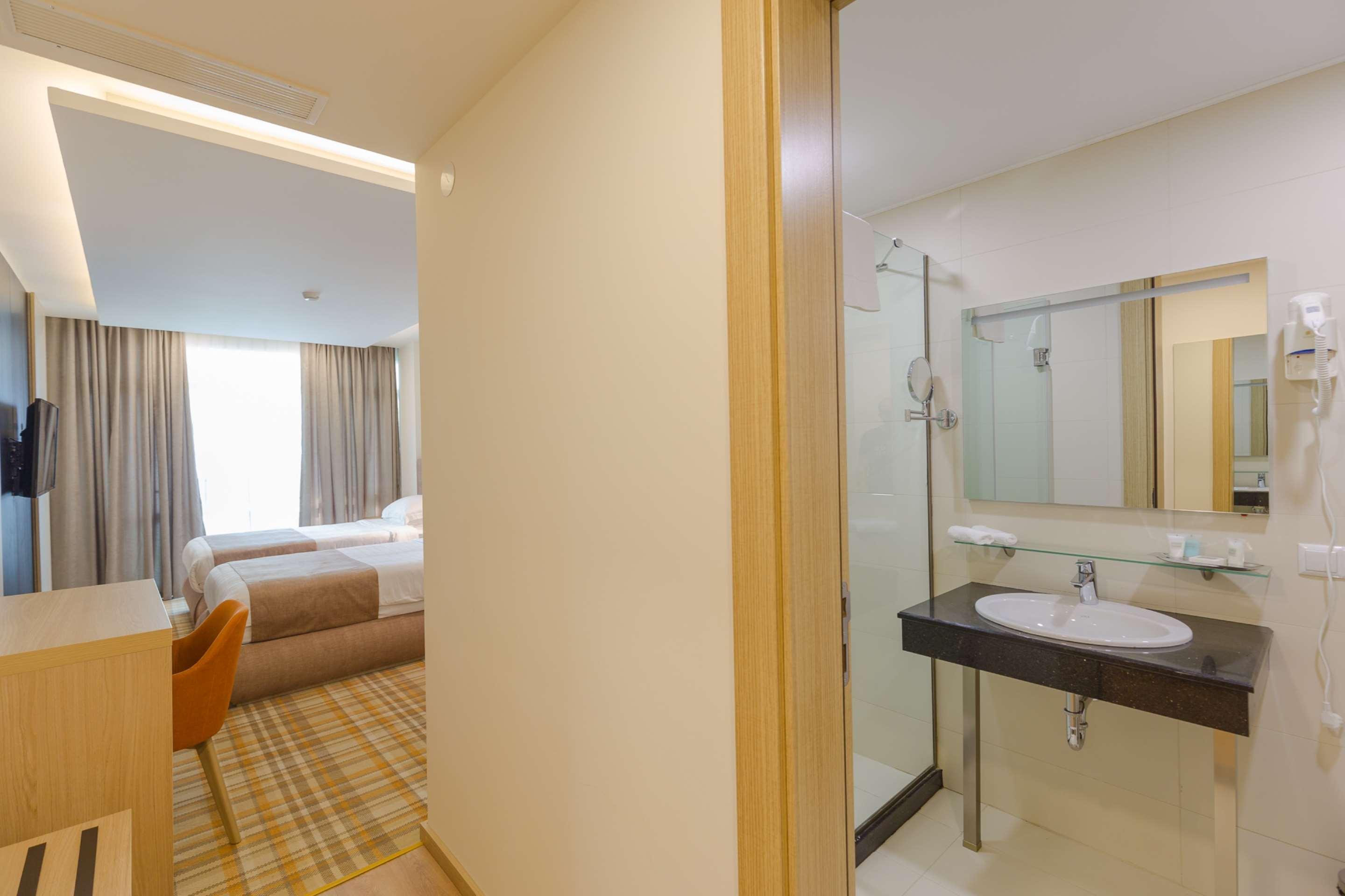 هتل Best Western Premier Batumi باتومی