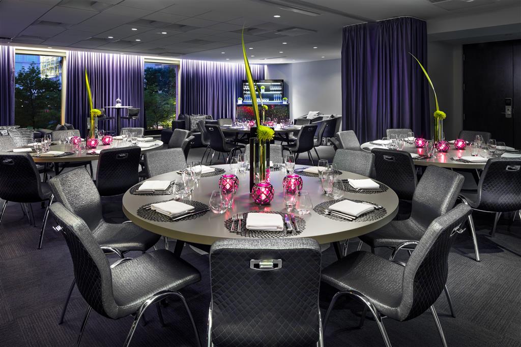 هتل W Montréal مونترال