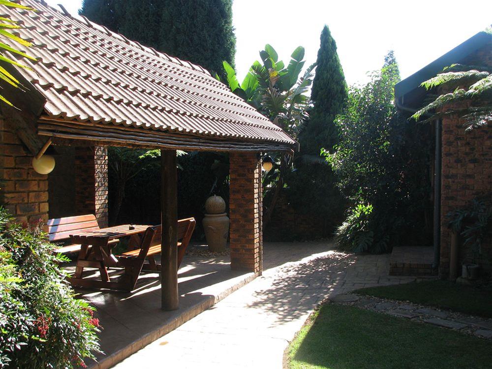 هتل Aero Guest Lodge Kempton Park