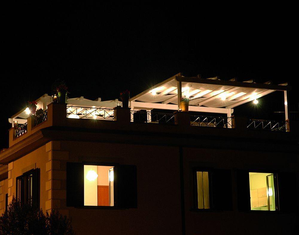 هتل Hotel Cerere Paestum