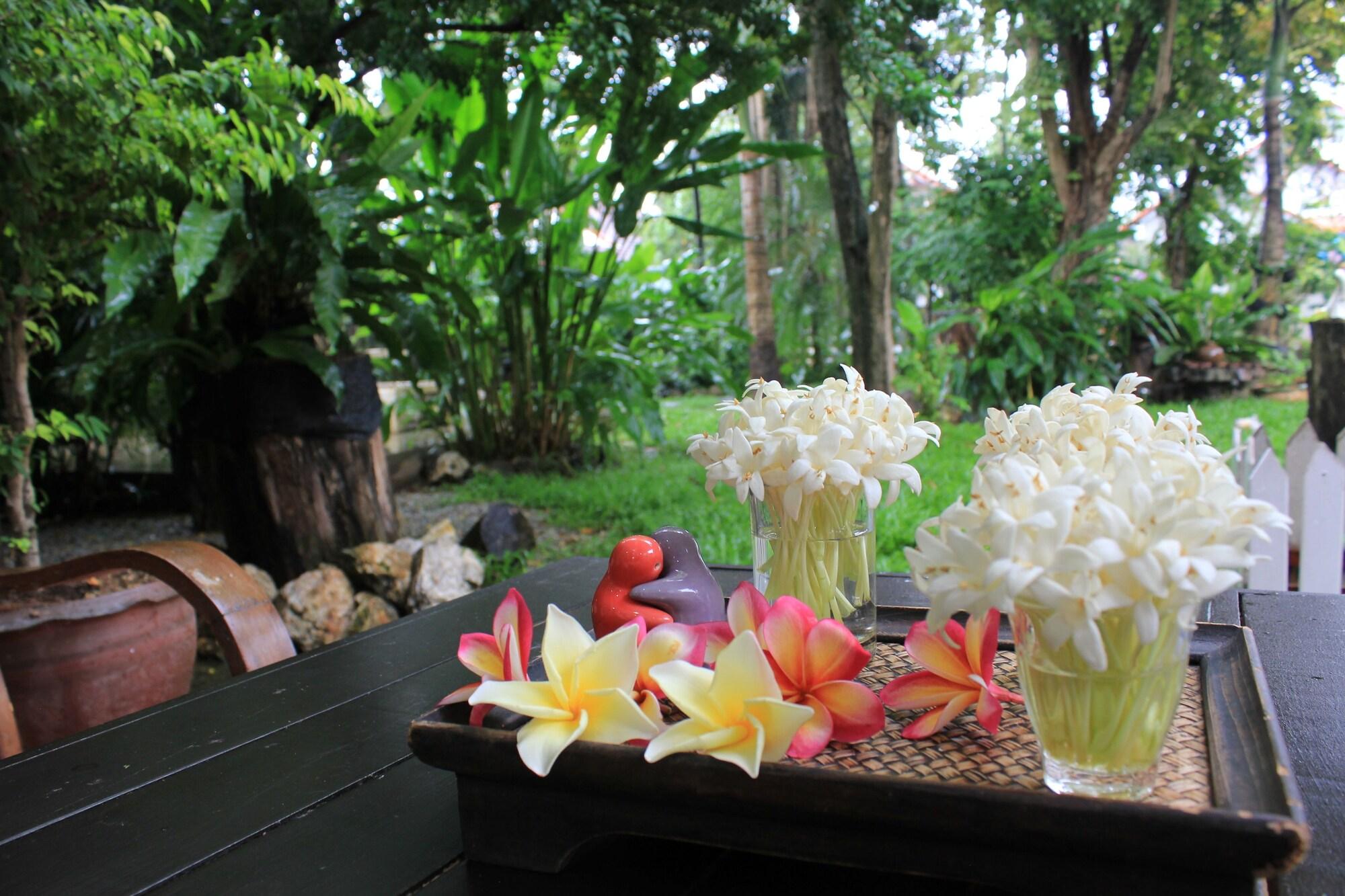 Alibaba https://cdn.alibaba.ir/ostorage/hotel/images/BDC6A9EE/264C3BFBE77F578F9CDC50520698EEC6.jpg