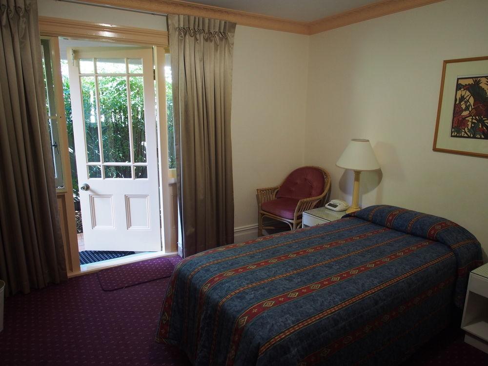 هتل McLaren North Sydney Sydney