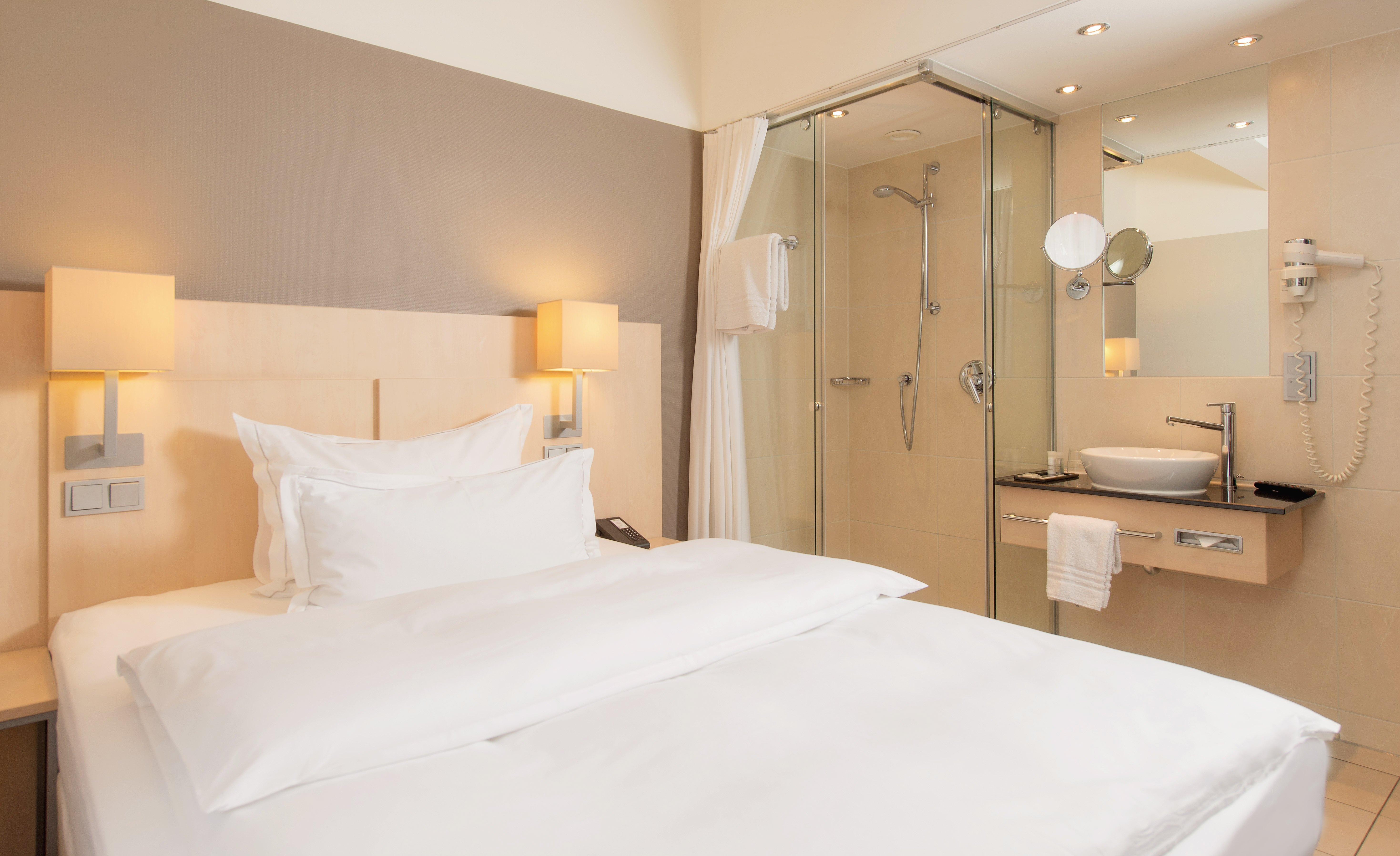 هتل Hotel Lyskirchen Köln کلن