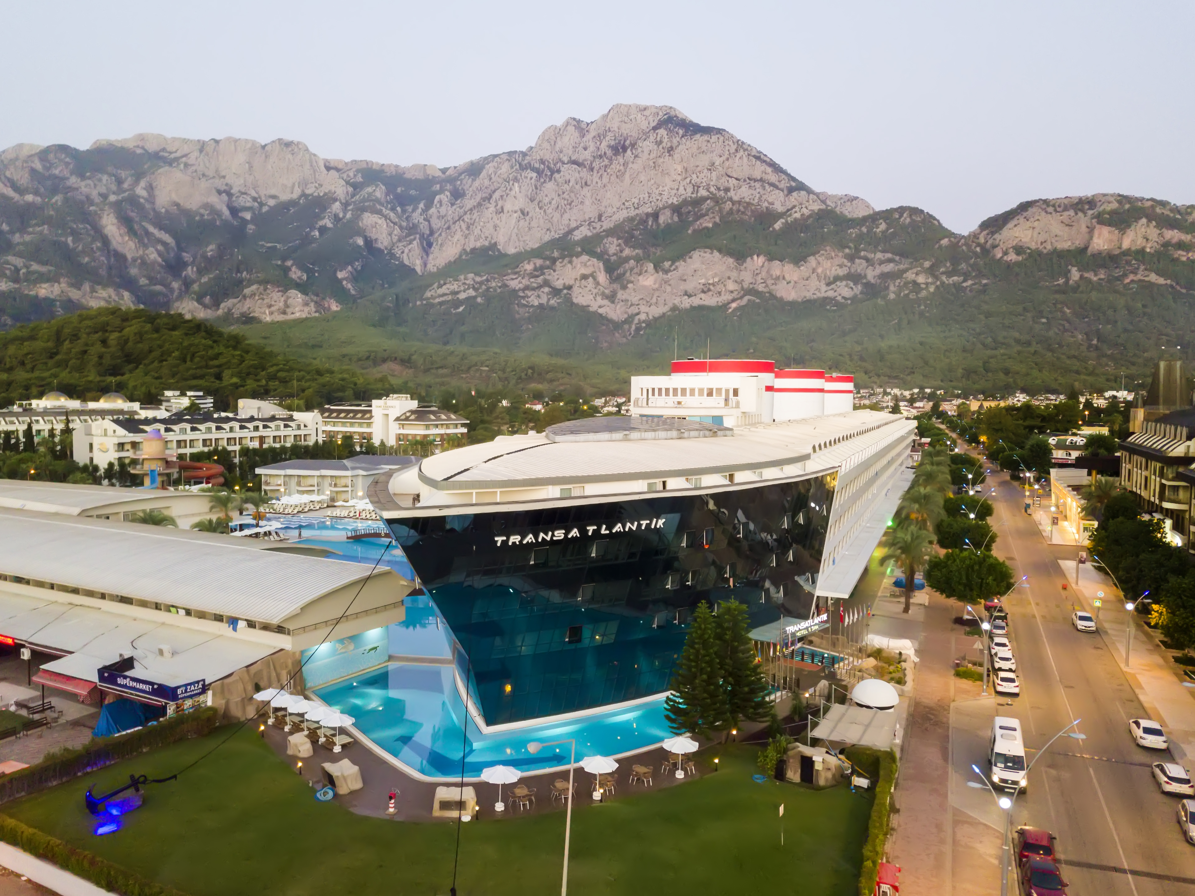 Alibaba https://cdn.alibaba.ir/ostorage/hotel/images/BFB365D5/2ABFEF397B426A92246A8D6D18D05D96.jpg