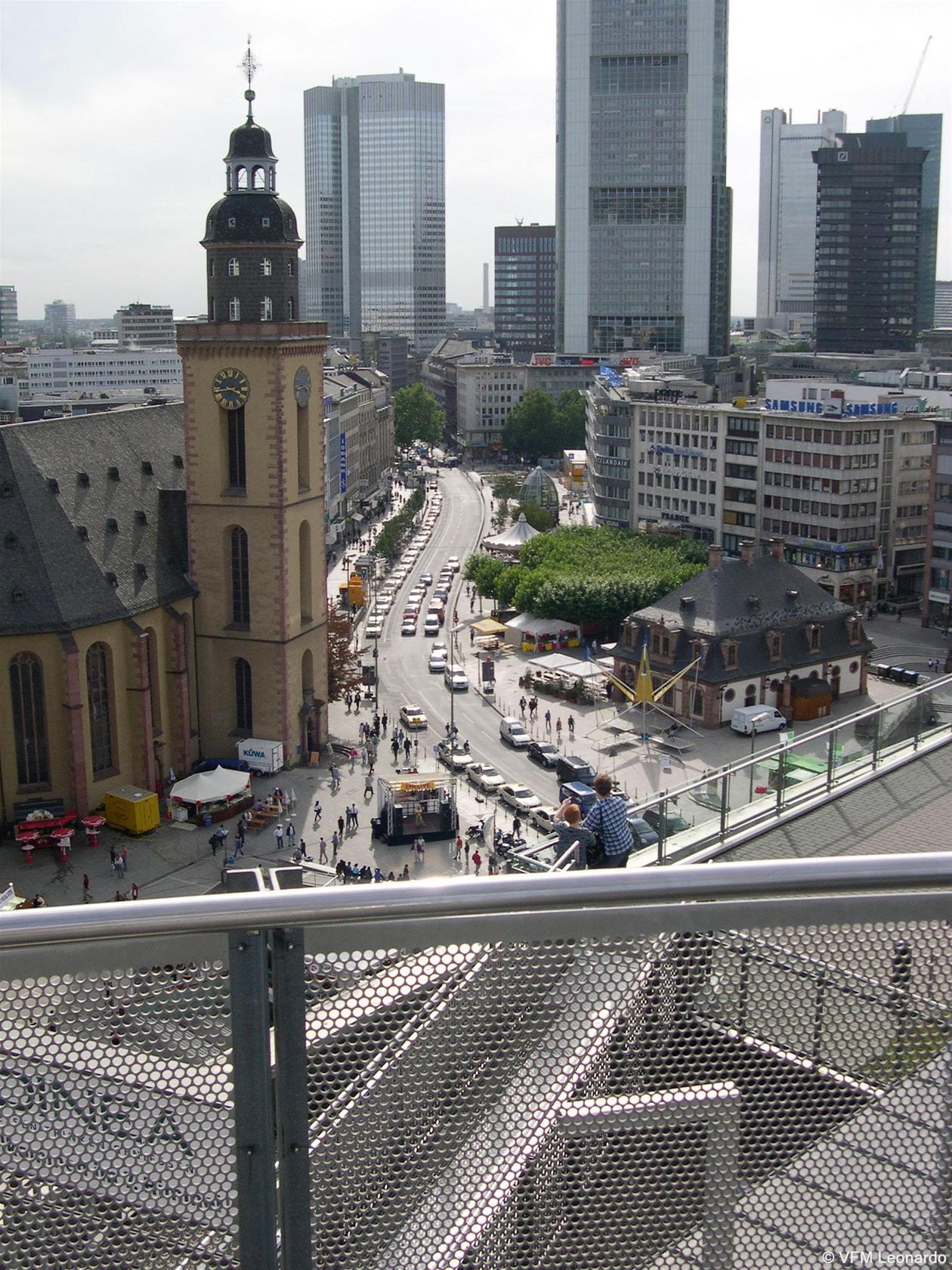 Alibaba https://cdn.alibaba.ir/ostorage/hotel/images/C0214160/DE71C99328AD0379634122C25B14AAC0.jpg