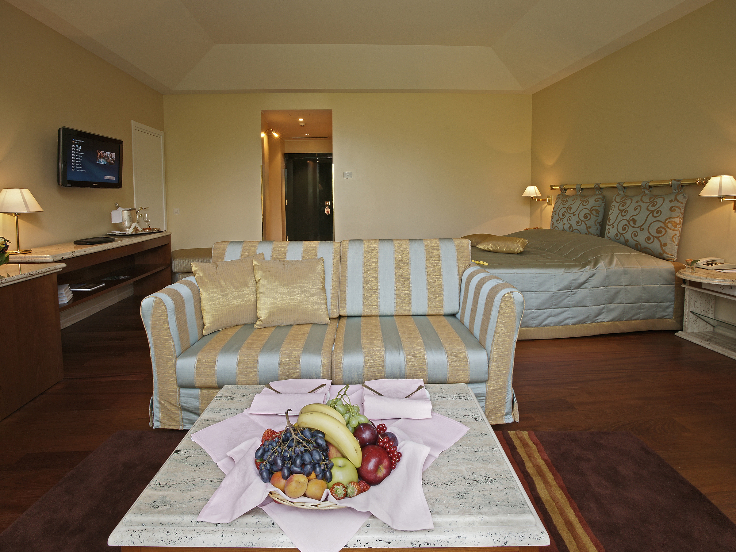 هتل Villa Principe Leopoldo لوگانو