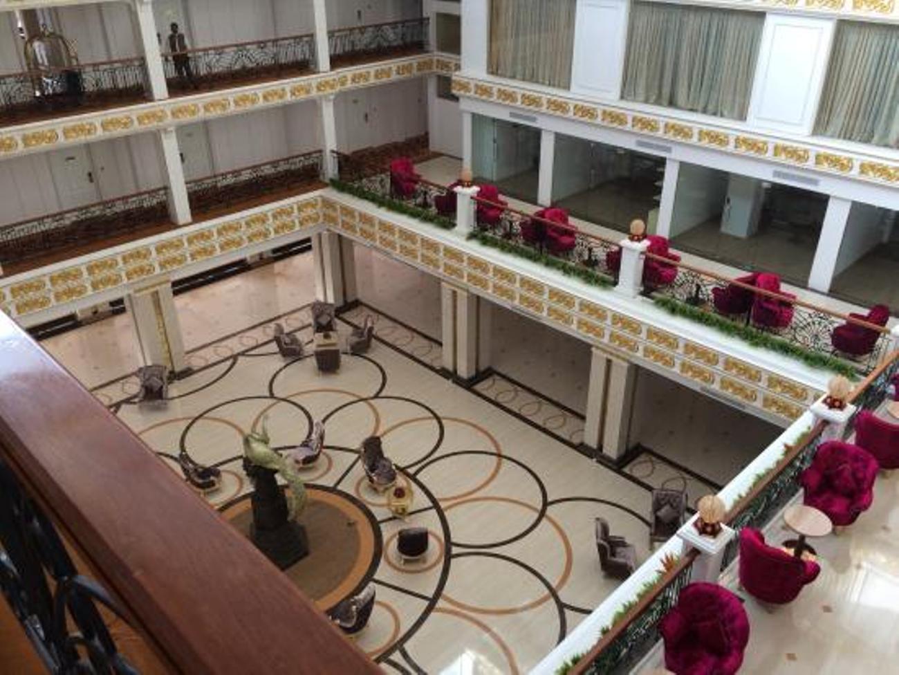 هتل Grand Kandyan Hotel کندی