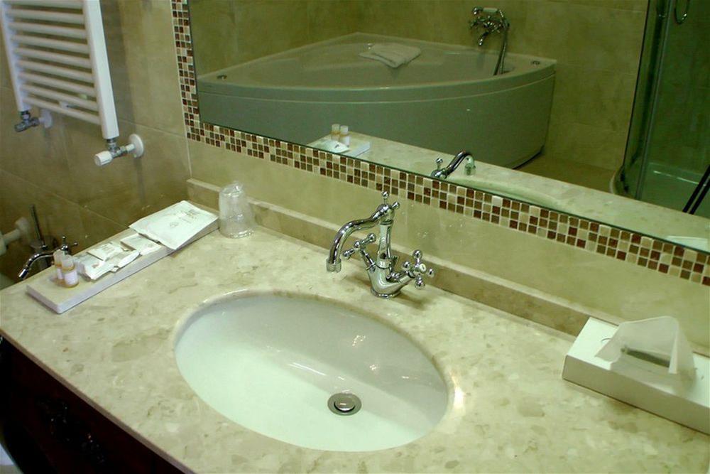 هتل Hotel Pesaro Palace ونیز