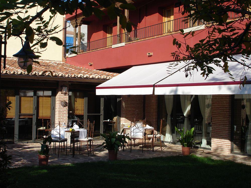 تصاویر Hotel Rincon de Traspalacio