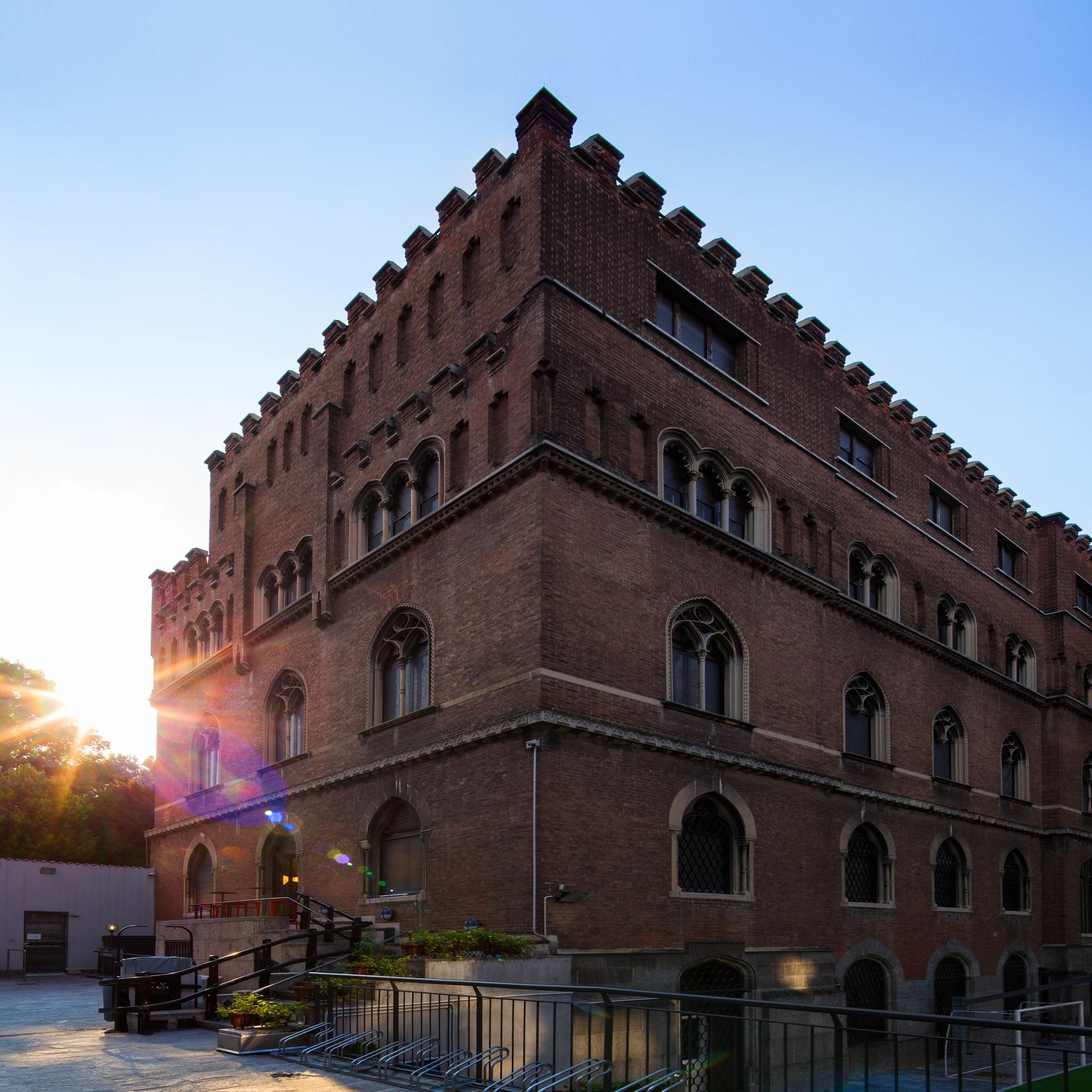 Alibaba https://cdn.alibaba.ir/ostorage/hotel/images/C17C70D/C76BFE256545E142500FF1E9C1E0DCA3.jpg