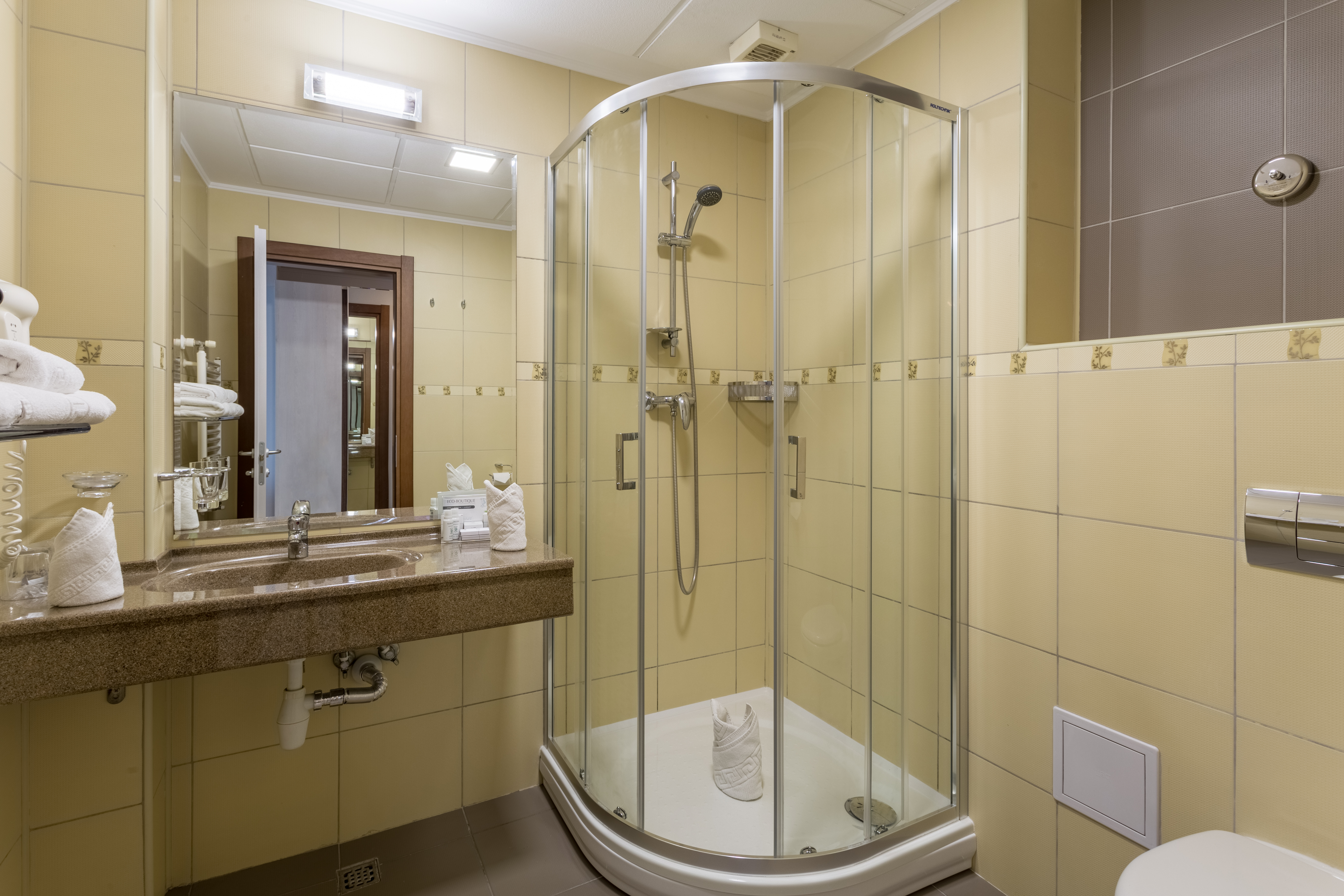 هتل Hotel Splendid مامائیا