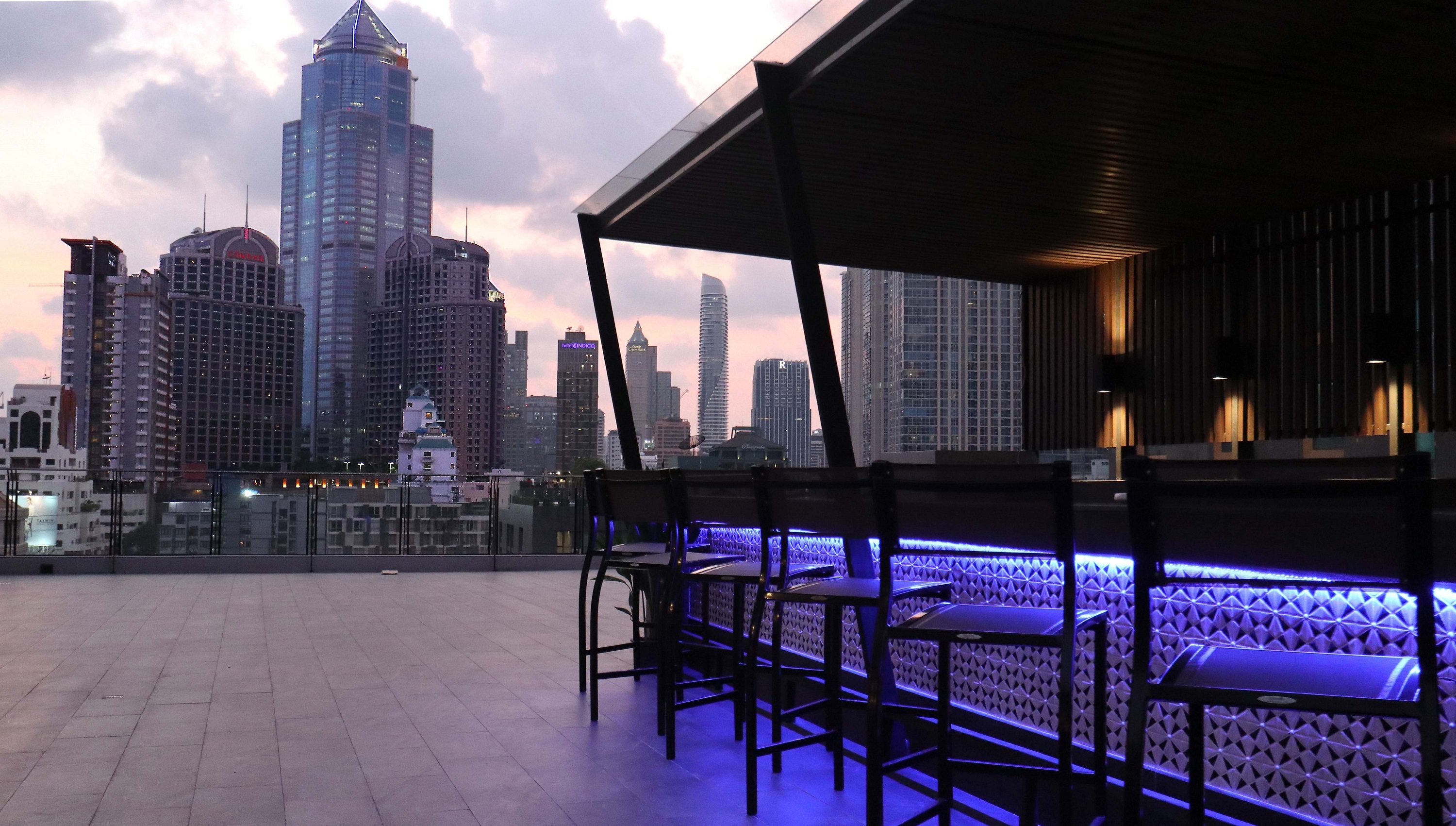 هتل Citrus Suites Hotel Sukhumvit 6 by Compass Hospitality بانگکوک