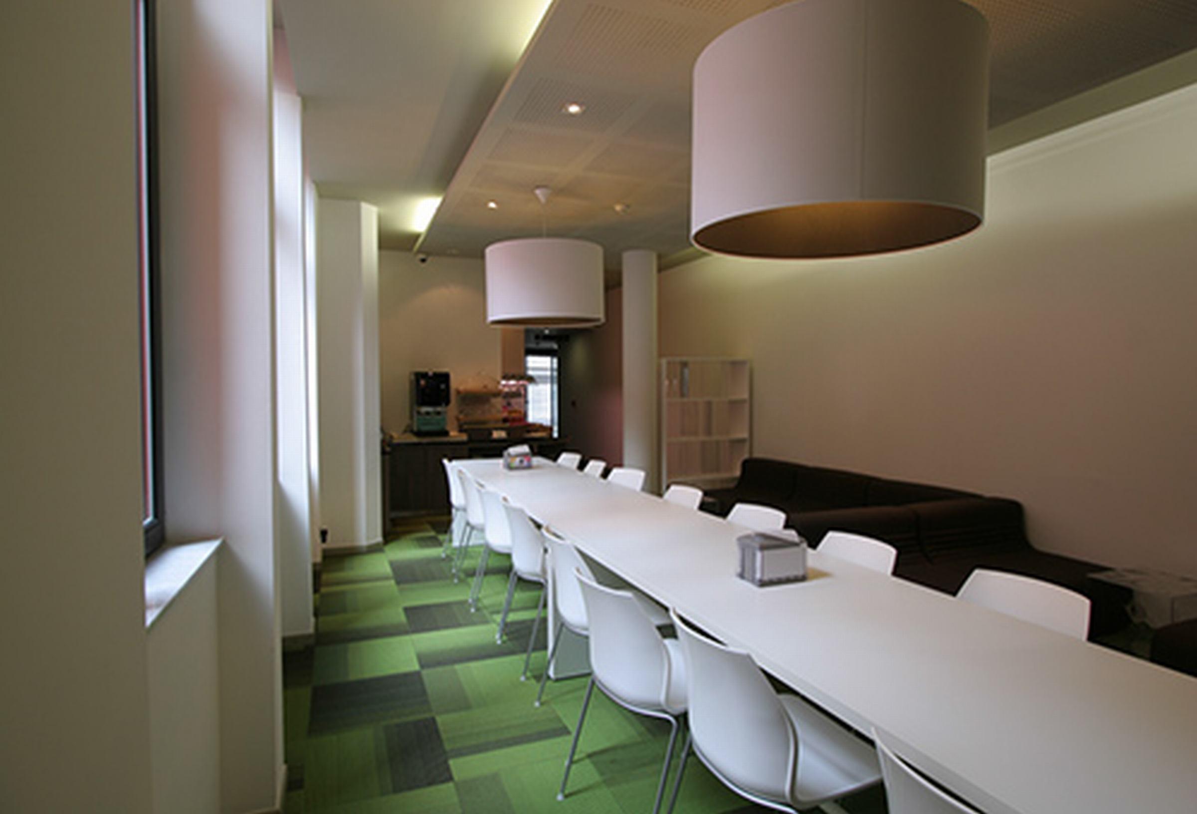 هتل Alma Hotel بروکسل