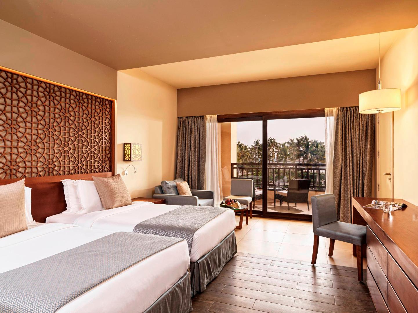 هتل Fanar Hotel & Residences Salalah
