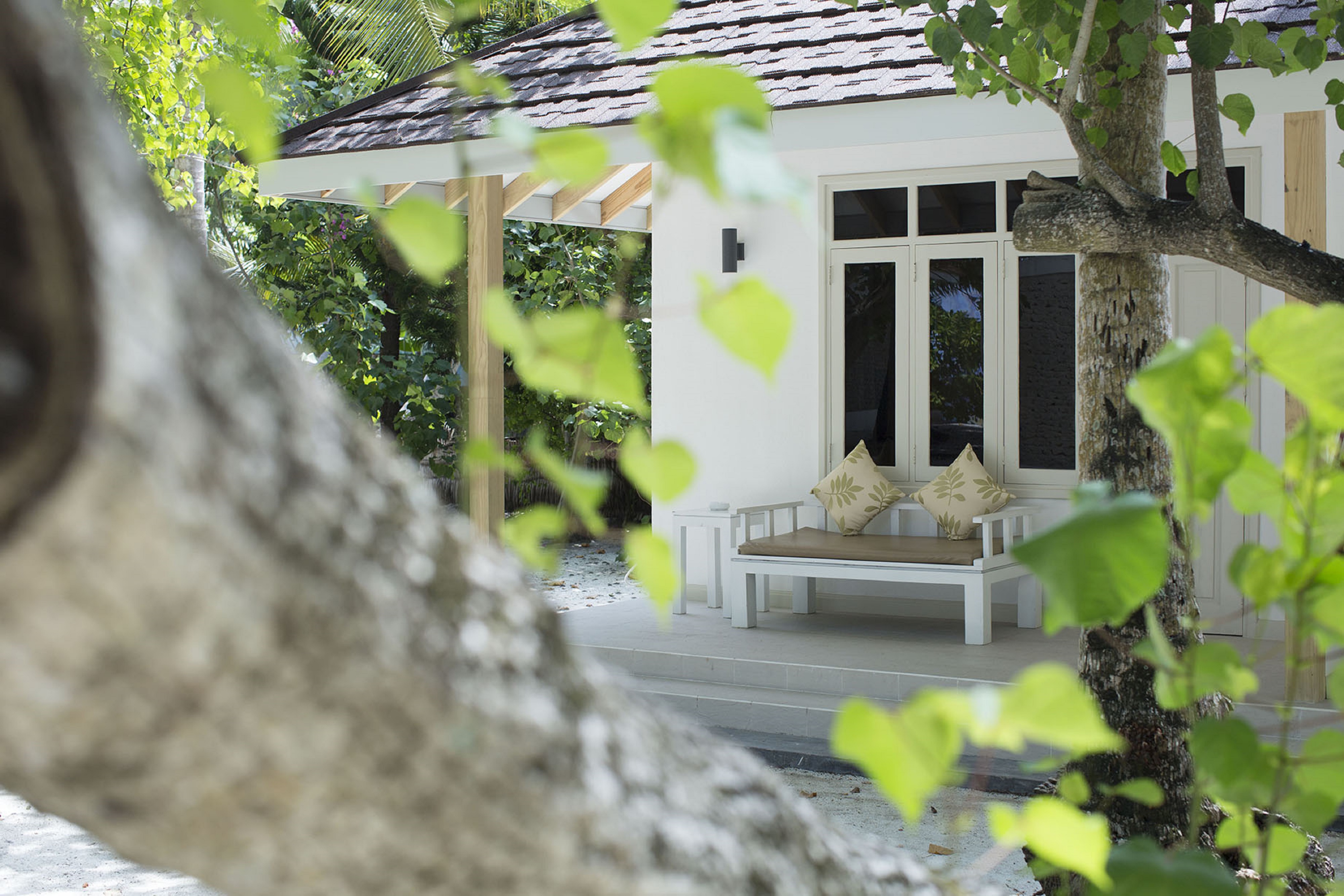 هتل Ellaidhoo Maldives by Cinnamon Ellaidhoo