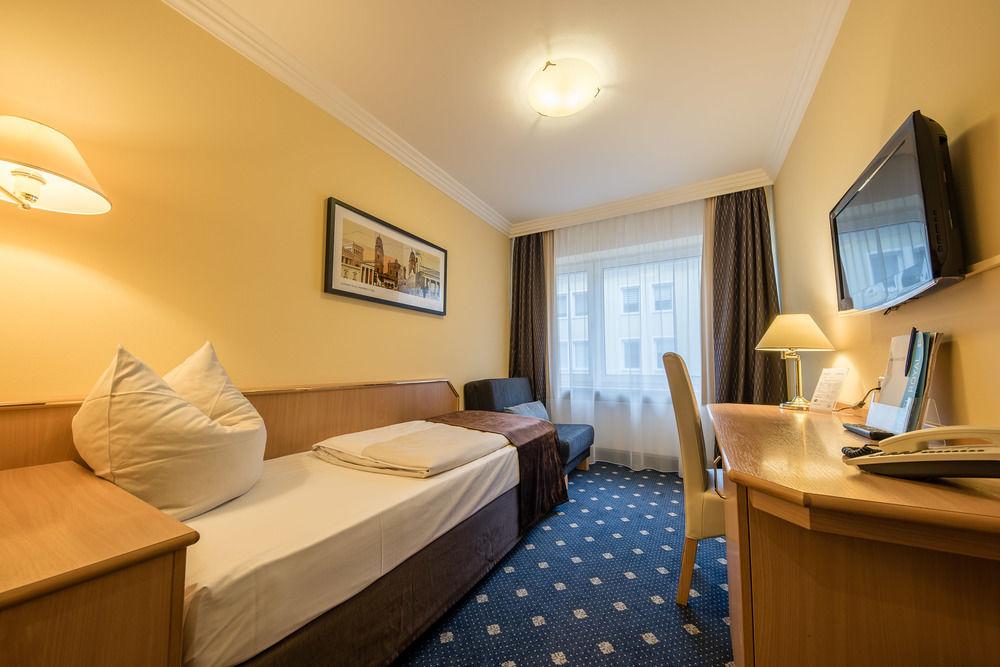 هتل Hotel Royal مونیخ