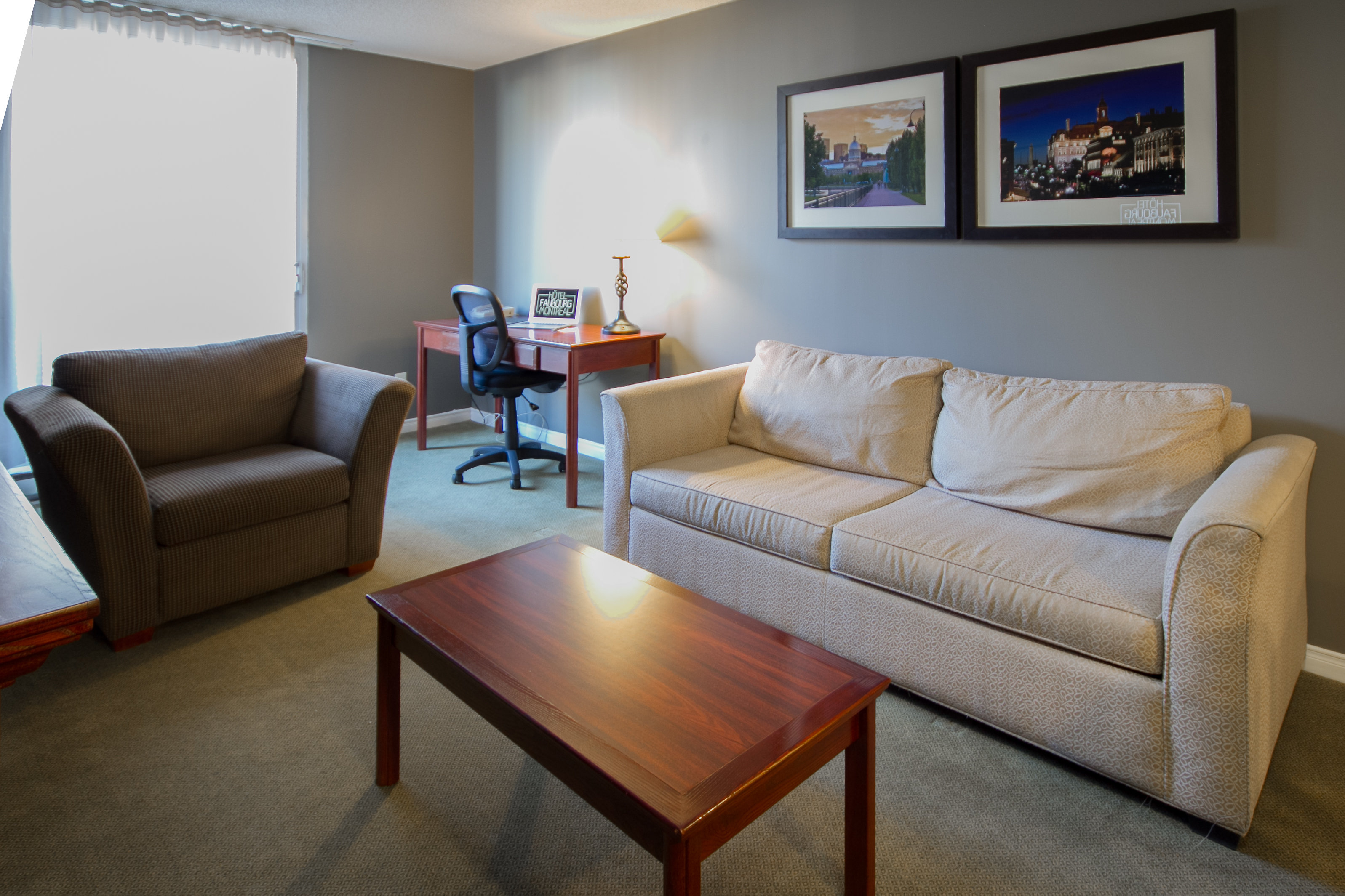 هتل Hotel Faubourg Montreal مونترال