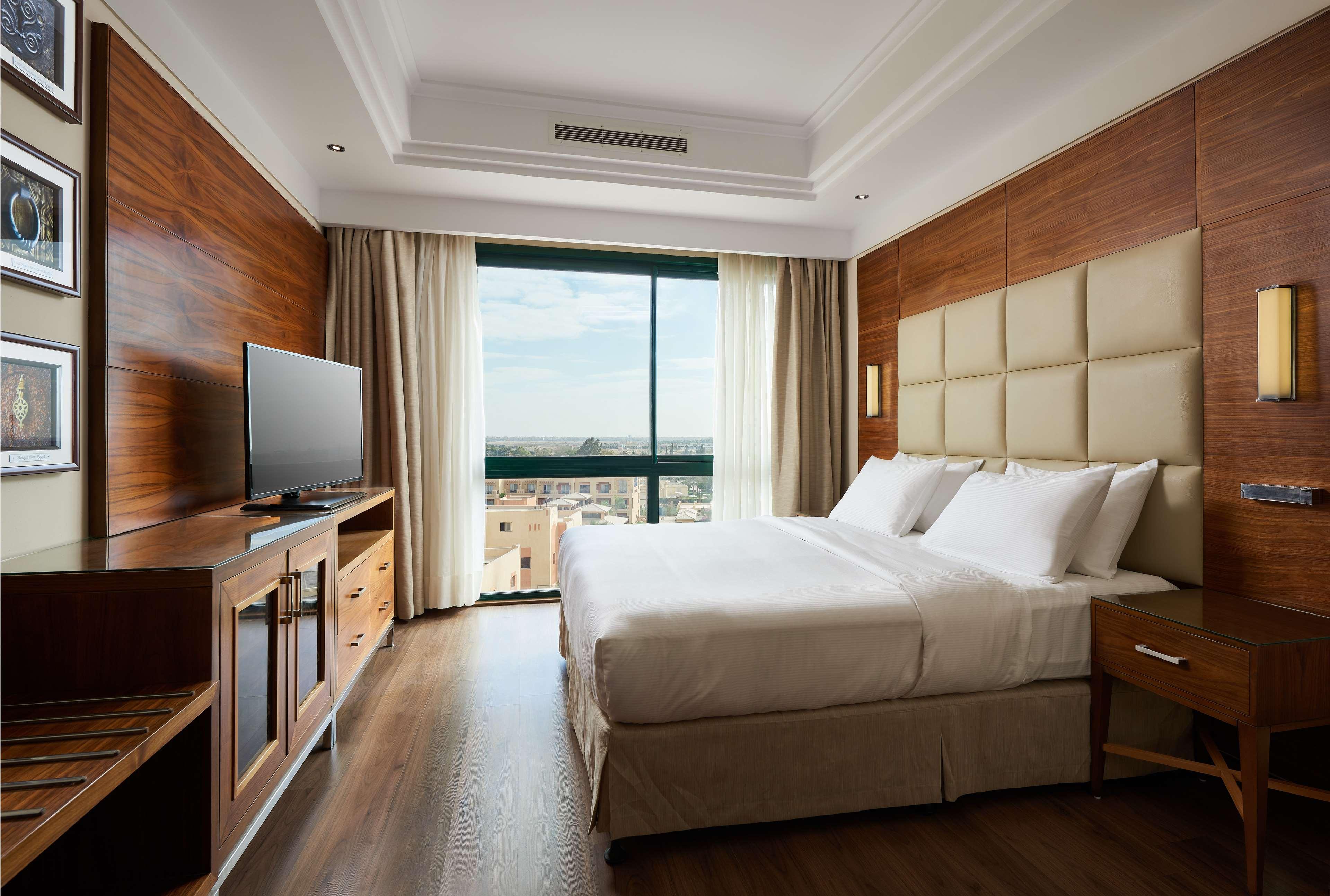 هتل Hilton Pyramids Golf Resort قاهره