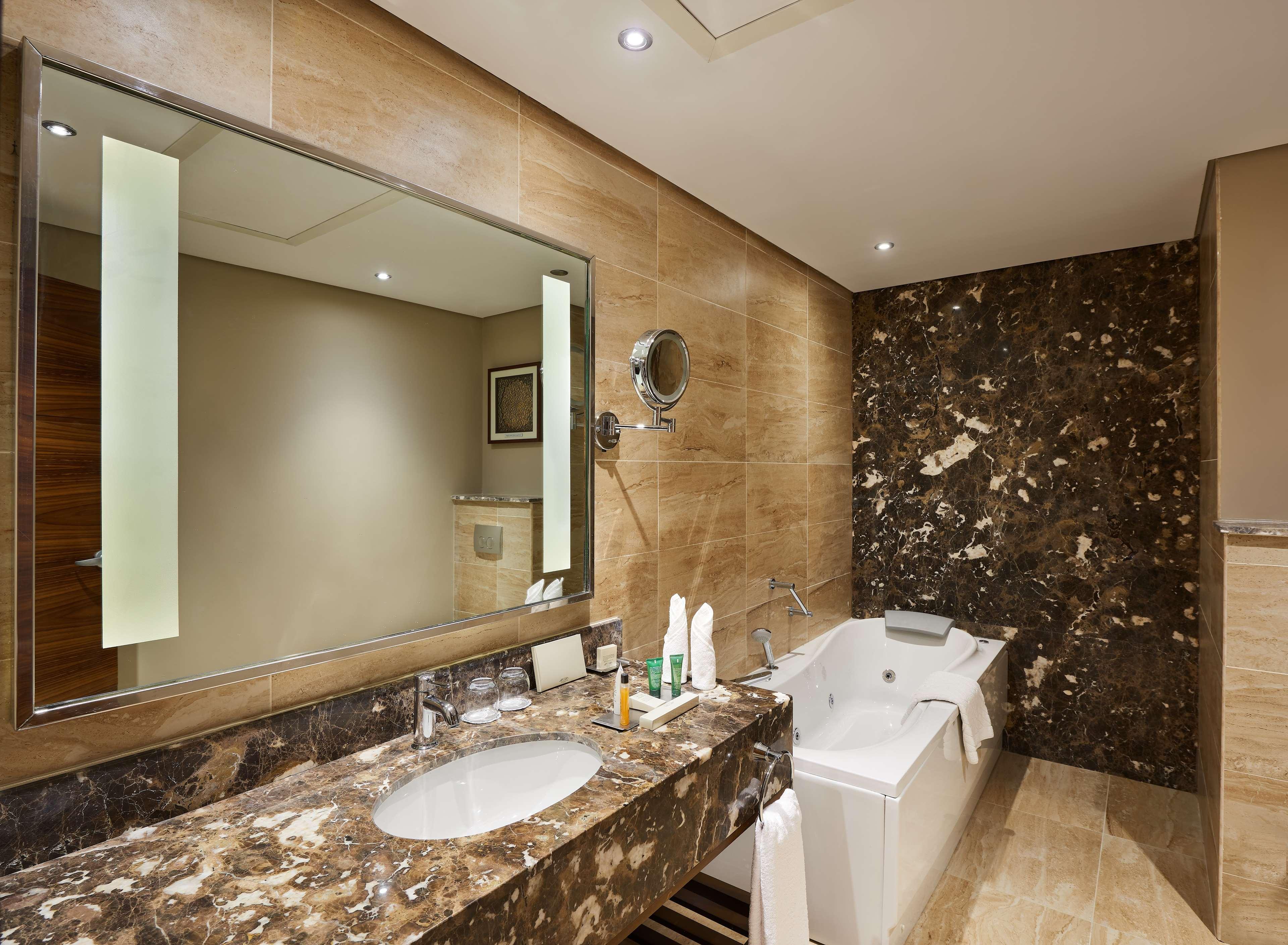 هتل Hilton Pyramids Golf Resort قاهره