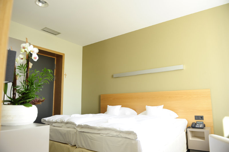 هتل Hotel de l'Abbaye Bad Mondorf