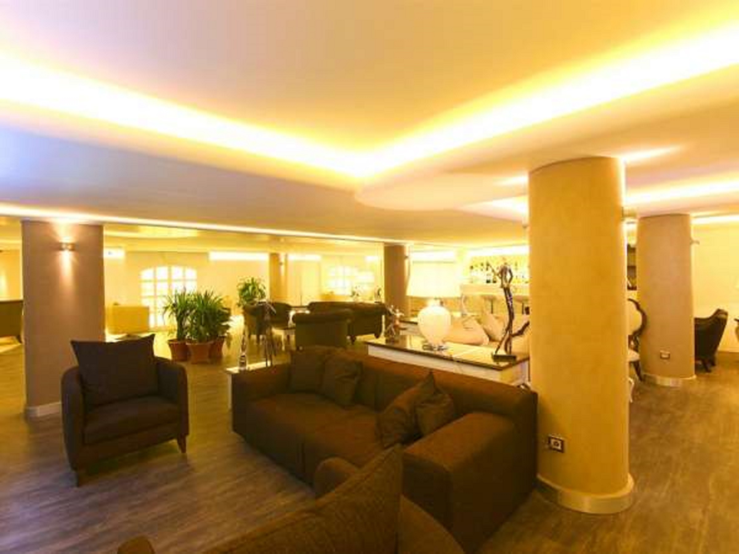 Alibaba https://cdn.alibaba.ir/ostorage/hotel/images/C532AD47/585290A57E74D889F8A47BB97953D757.jpg