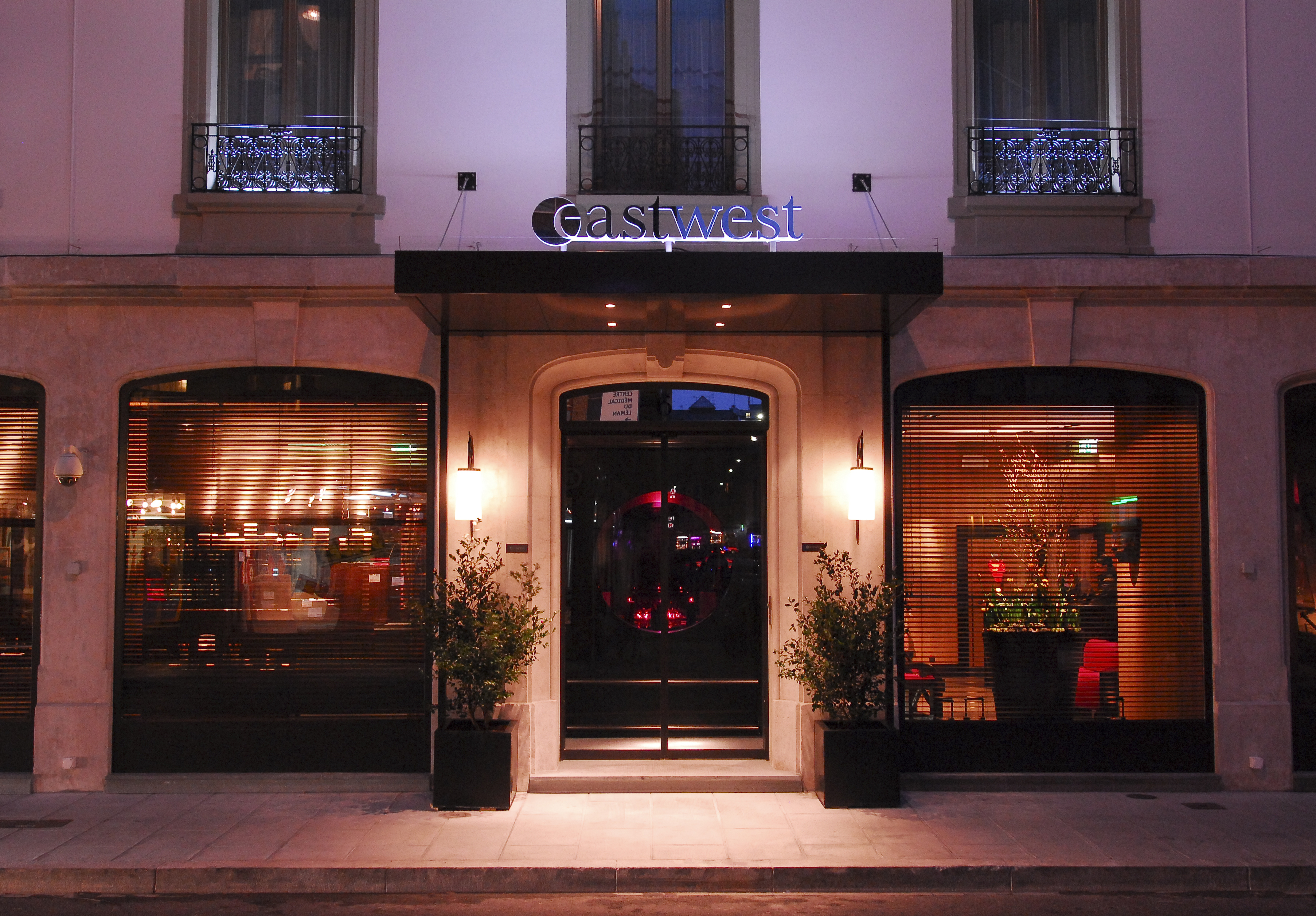 Alibaba https://cdn.alibaba.ir/ostorage/hotel/images/C5833F2C/591786612F1BDF444363528AC0F1F092.jpg