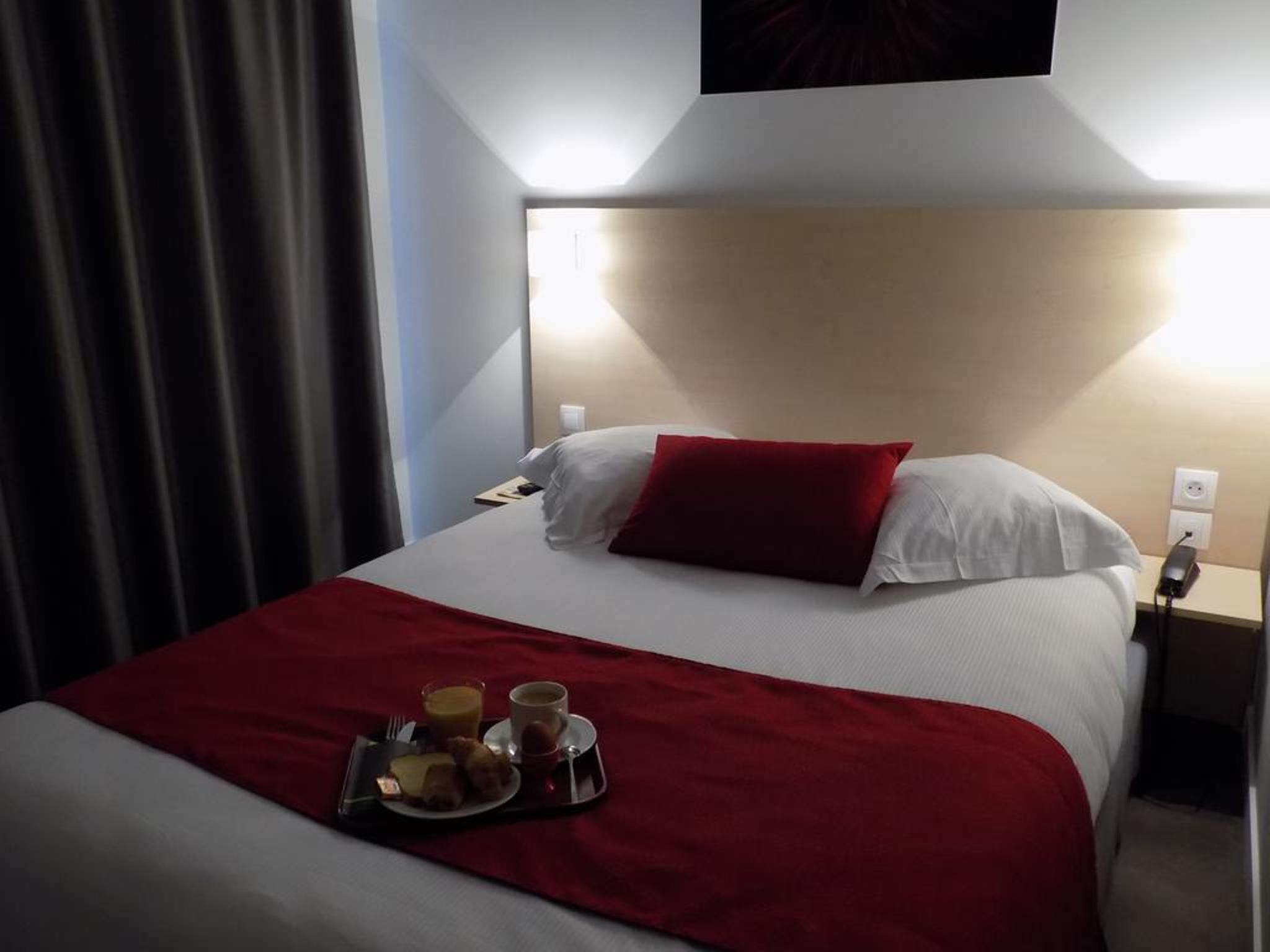 هتل Hotel Paris Saint-Ouen Saint-Ouen