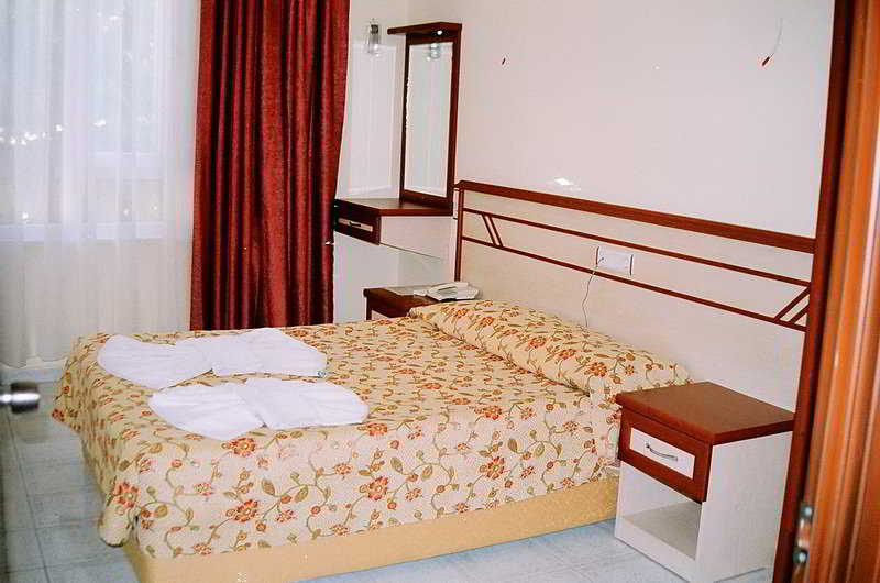 هتل Lavinia Apart Hotel آلانیا